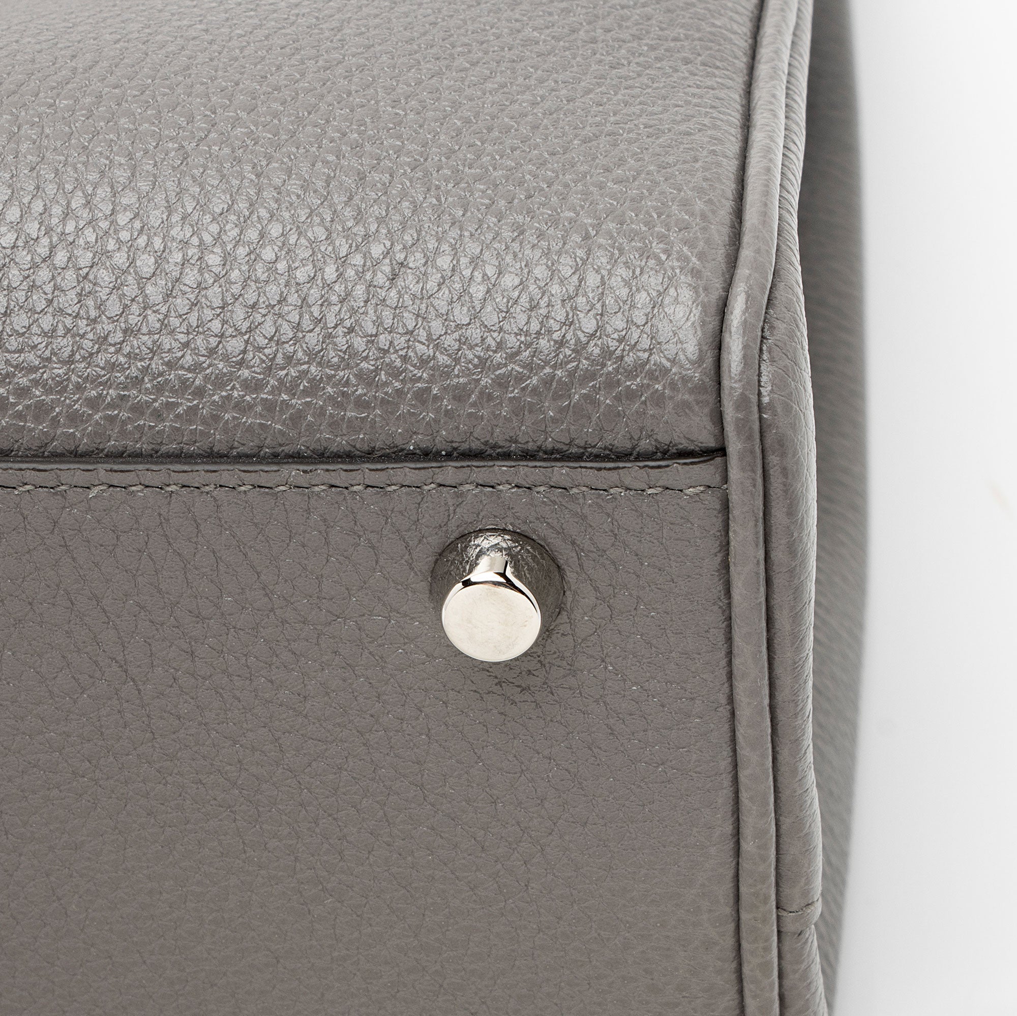 Gucci Calfskin Zumi Medium Tote (SHF-jQjYJ8)