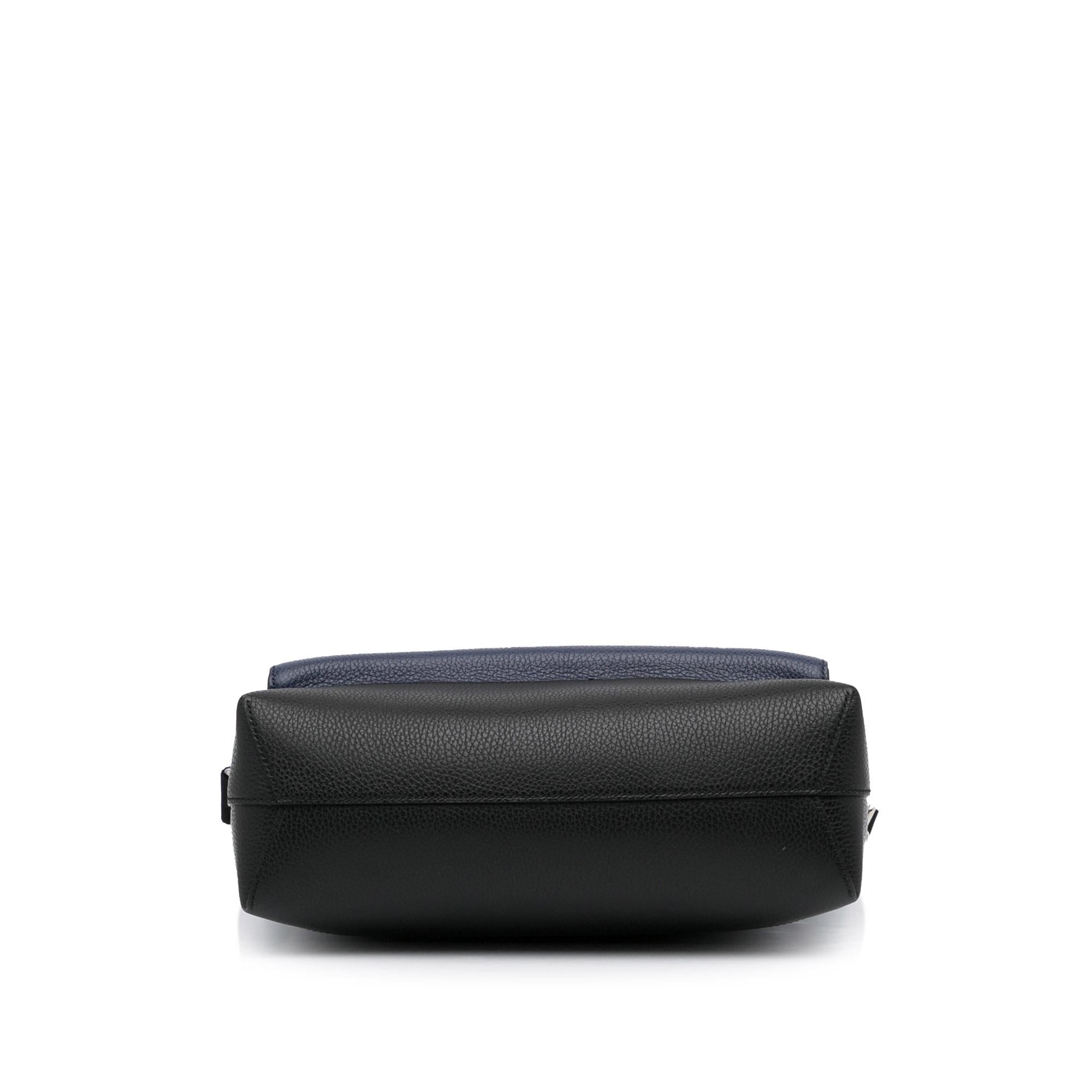 Gucci Cosmopolis Satchel (SHG-NxhYee)