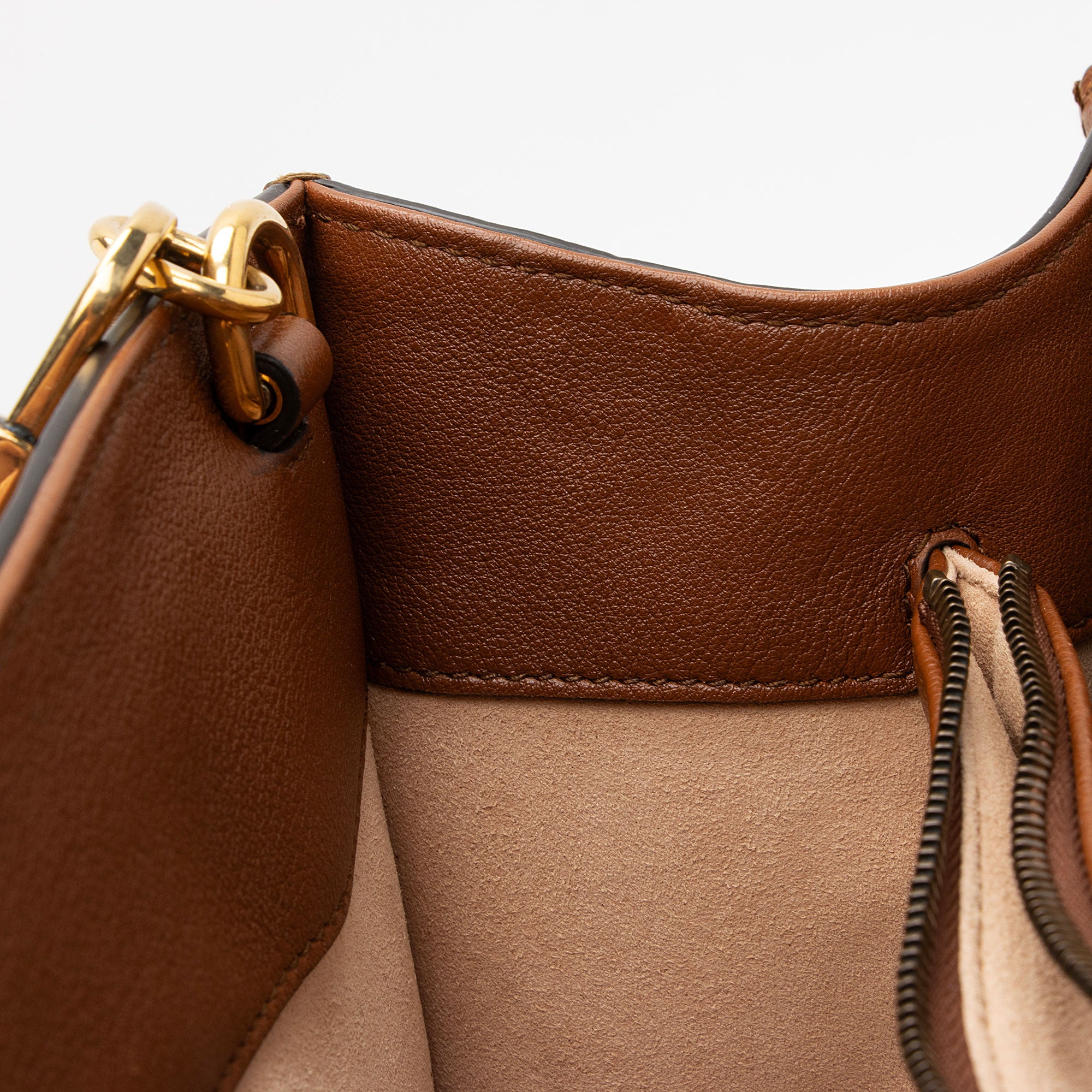 Gucci Cuir Leather Diana Medium Tote