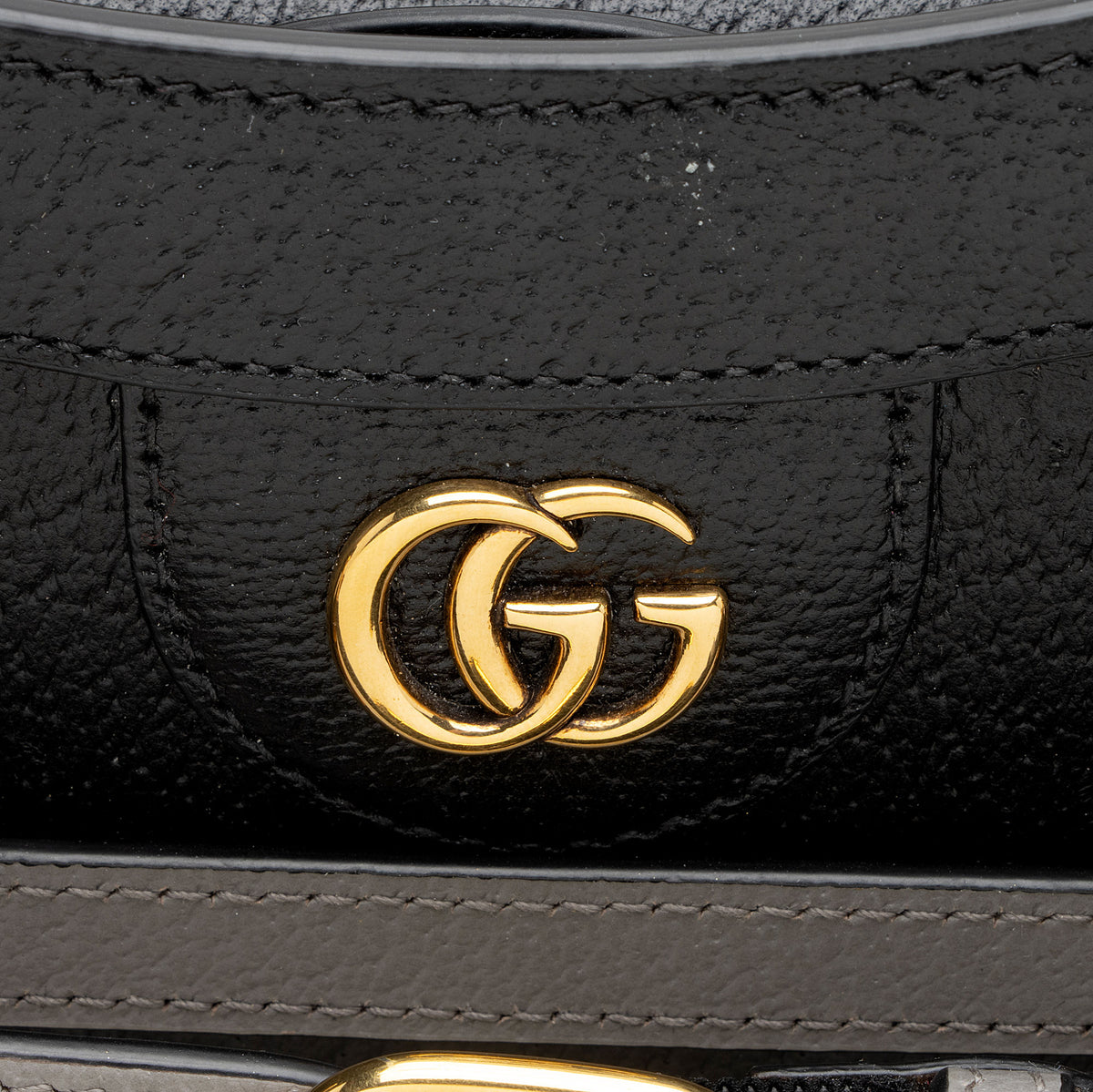 Gucci Cuir Leather Diana Medium Tote