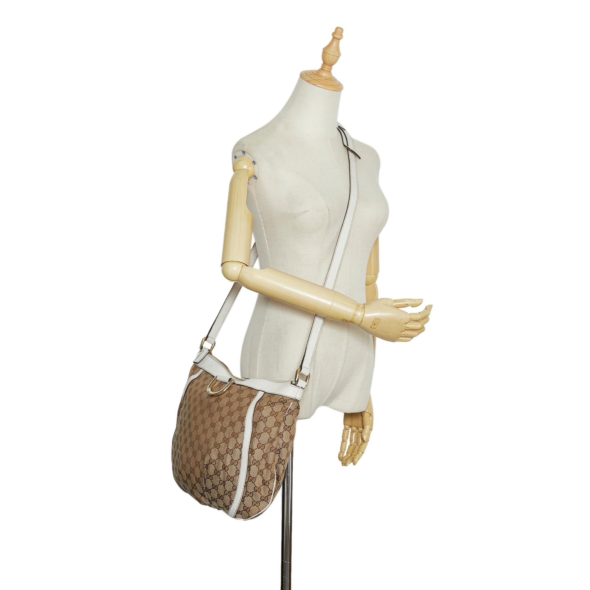 Gucci GG Canvas Abbey D Ring Crossbody Bag (SHG-E8Ihbs)