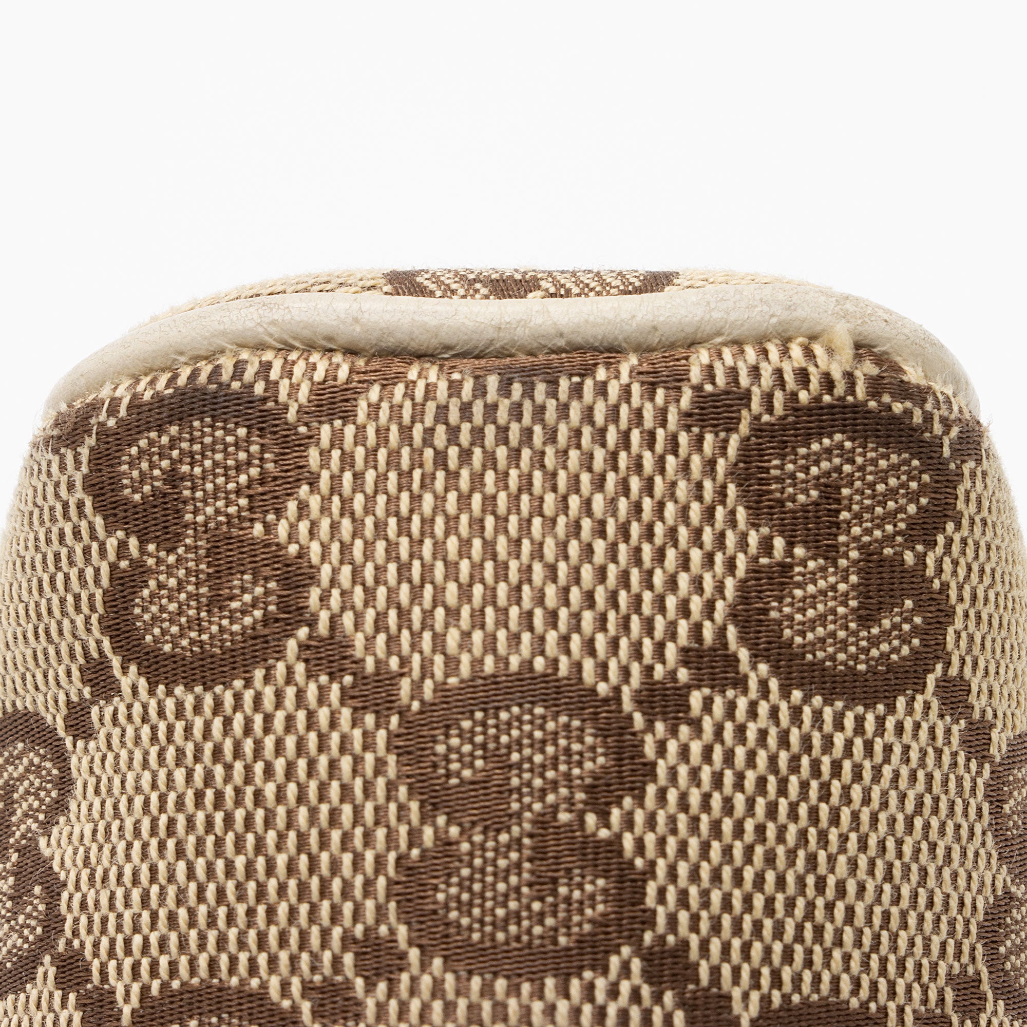 Gucci GG Canvas Abbey D Ring Pochette (SHF-1r8ajC)