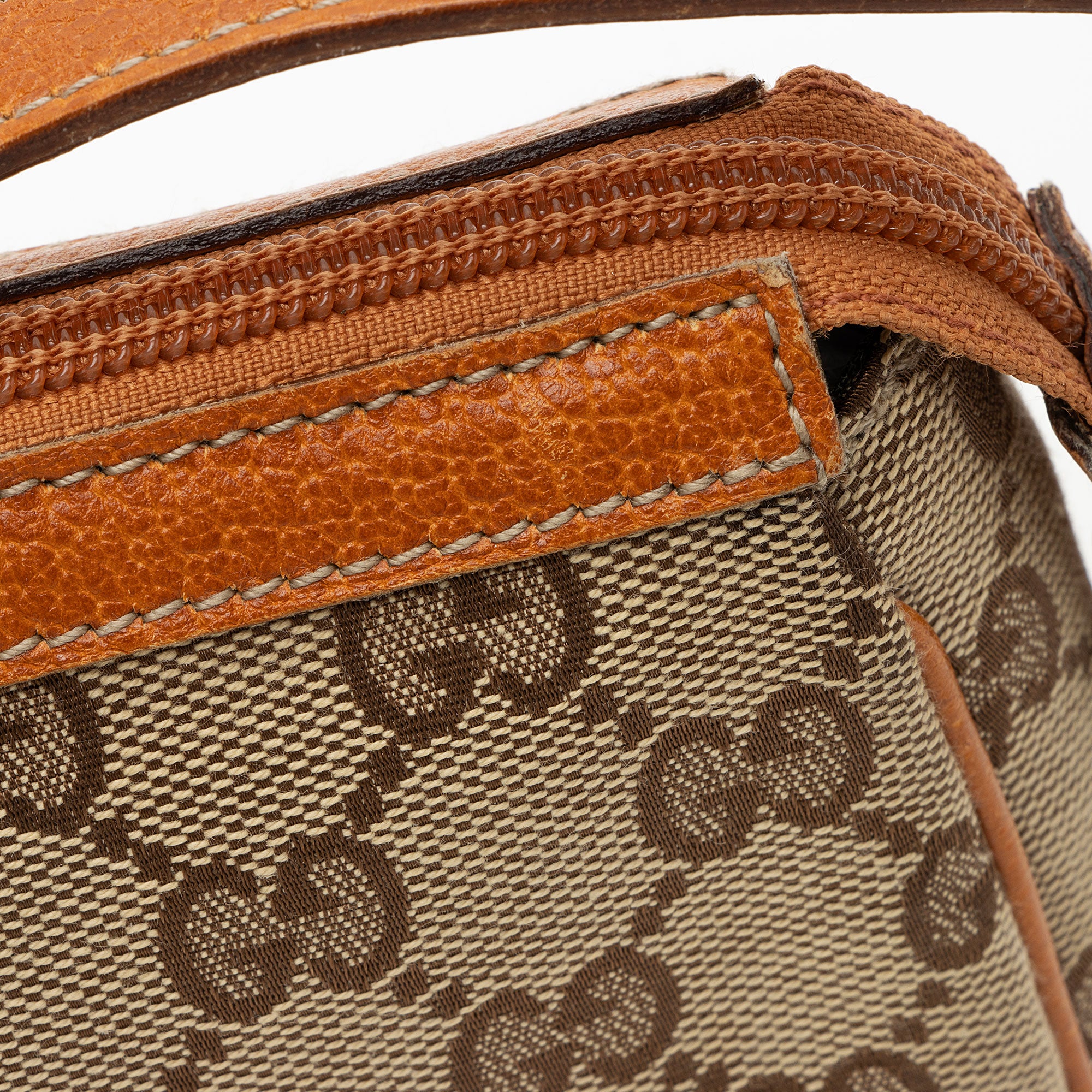 Gucci GG Canvas Abbey D Ring Pochette