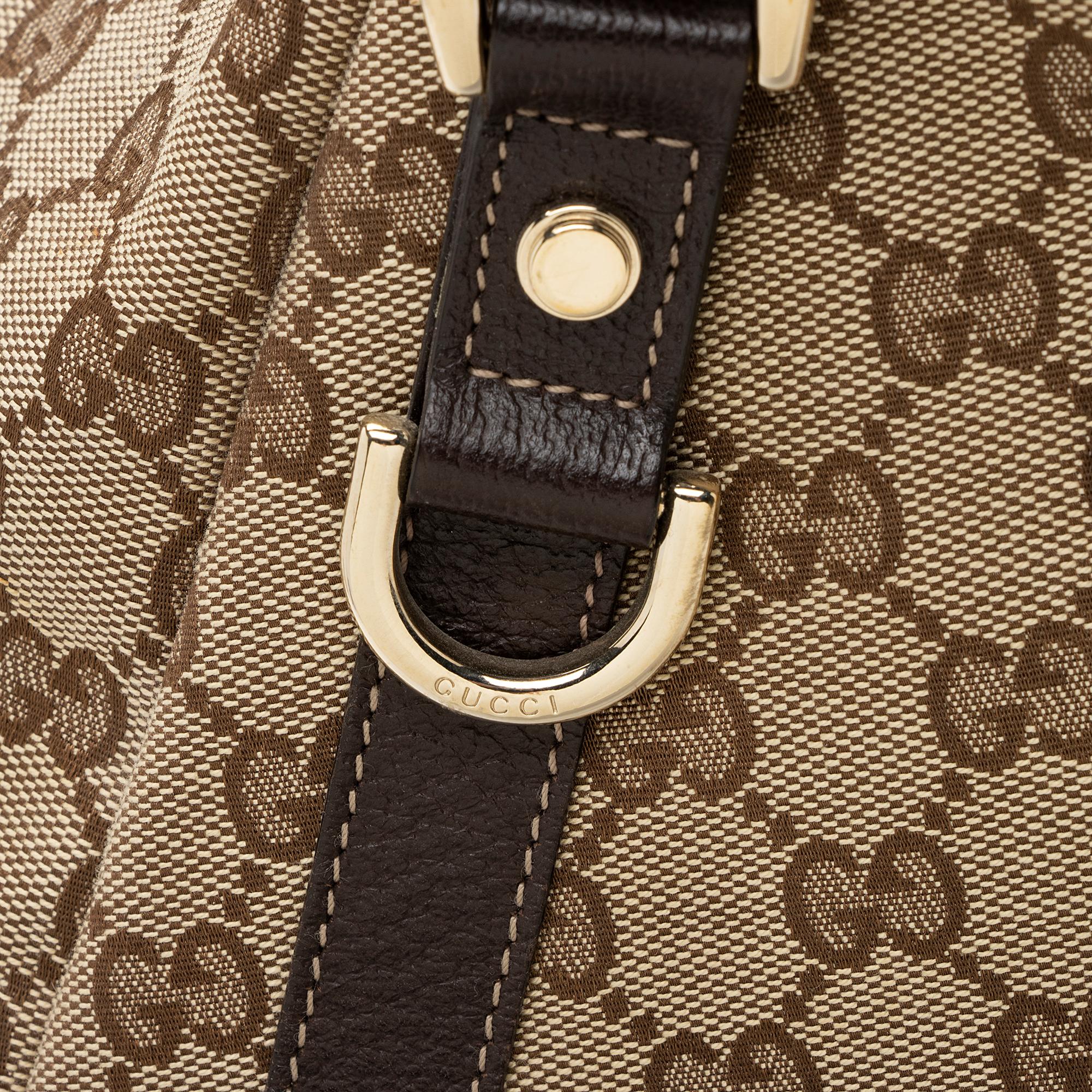 Gucci GG Canvas Abbey Medium Shoulder Bag (SHF-FVPq0K)