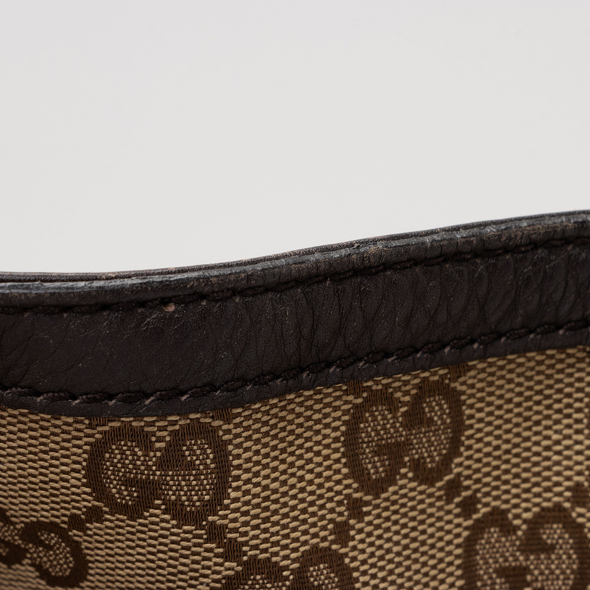 Gucci GG Canvas Bamboo Diana Medium Shoulder Bag (SHF-kZtmHw)