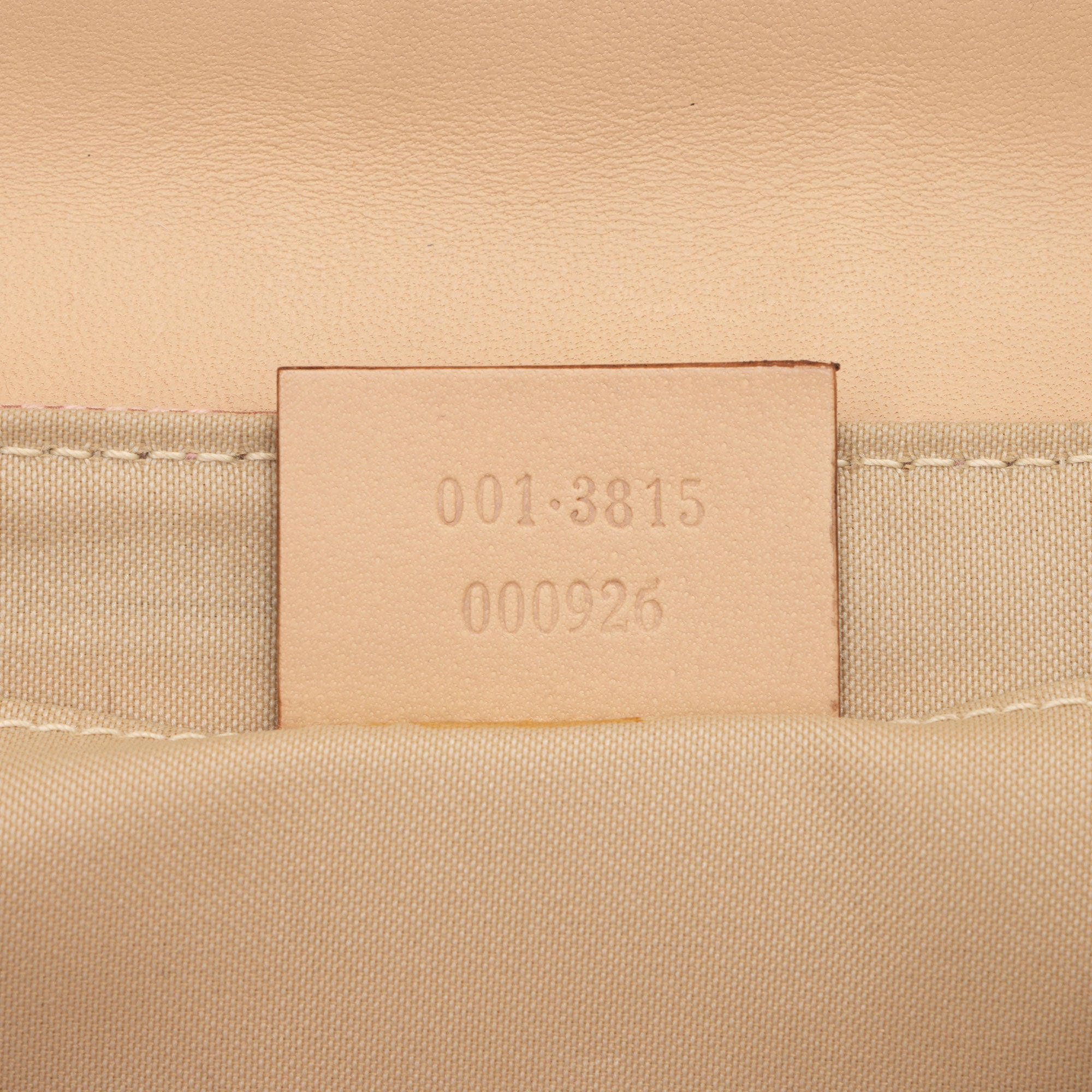 Gucci GG Canvas Charm Pochette Flap Bag (SHF-SXf0FO)