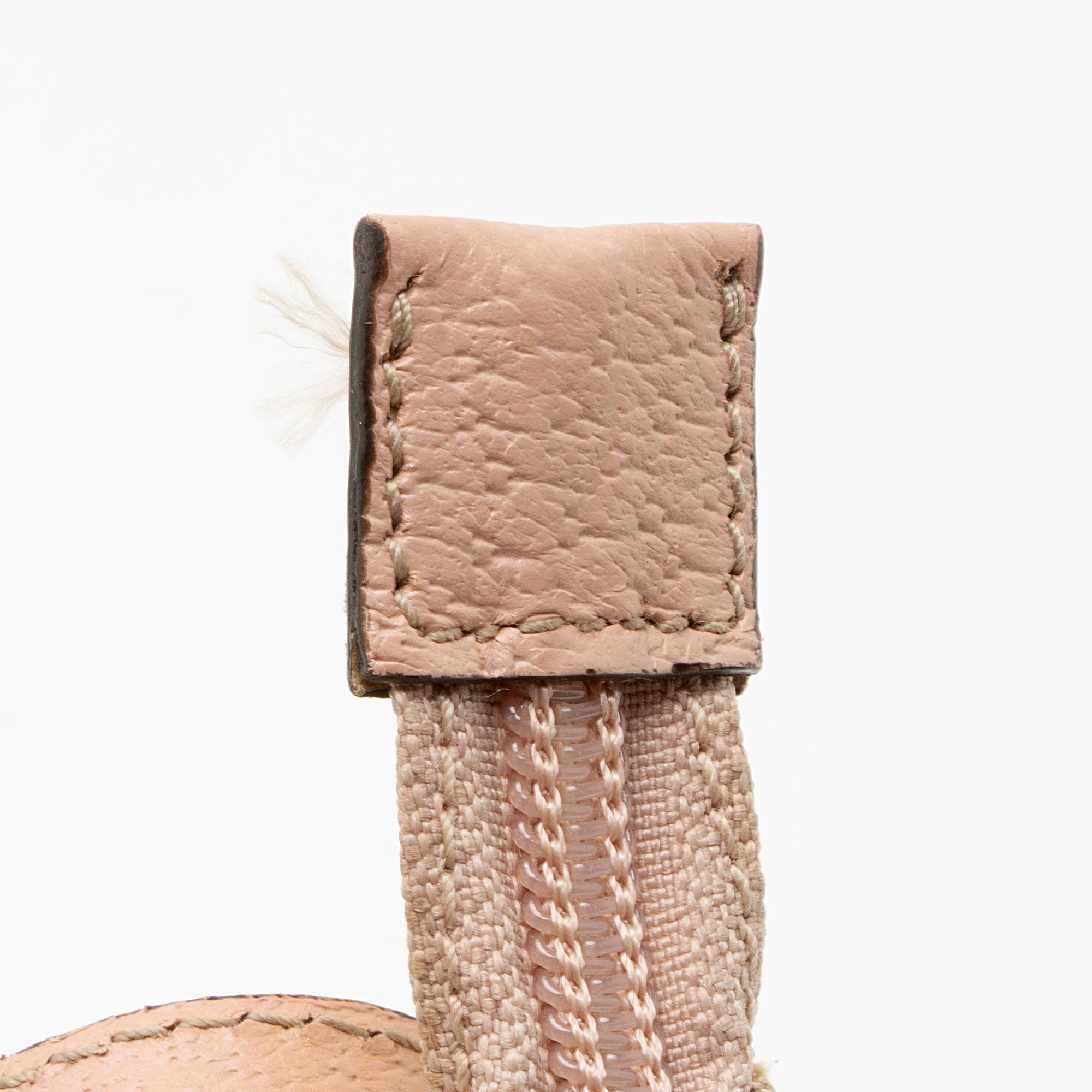 Gucci GG Canvas Classic Pochette