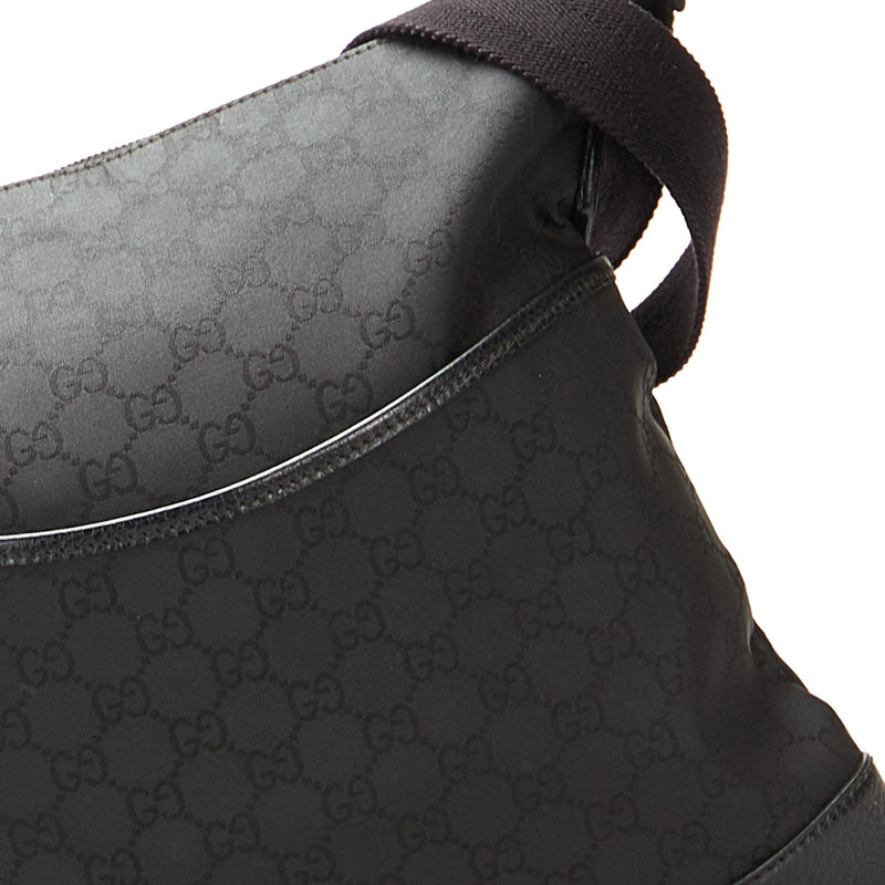 Gucci GG Canvas Crossbody Bag (SHG-W1nKpI)