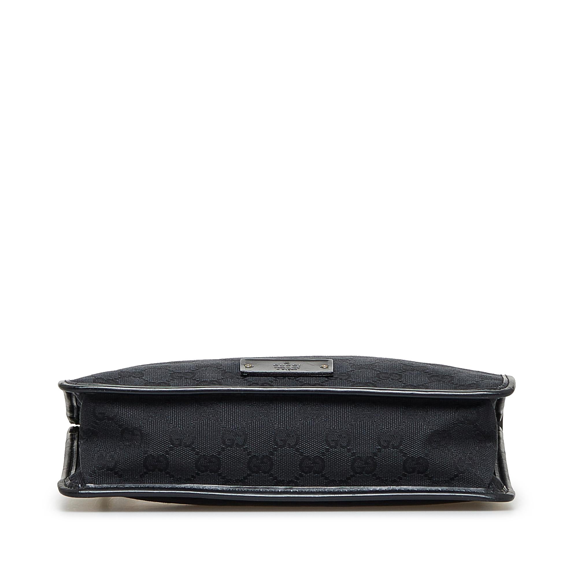 Gucci GG Canvas Crossbody Bag (SHG-fAj1LL)