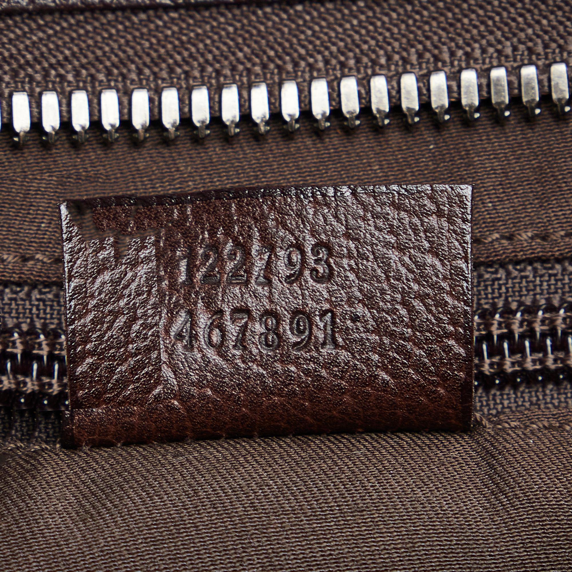 Gucci GG Canvas Crossbody Bag (SHG-AAZBQc)