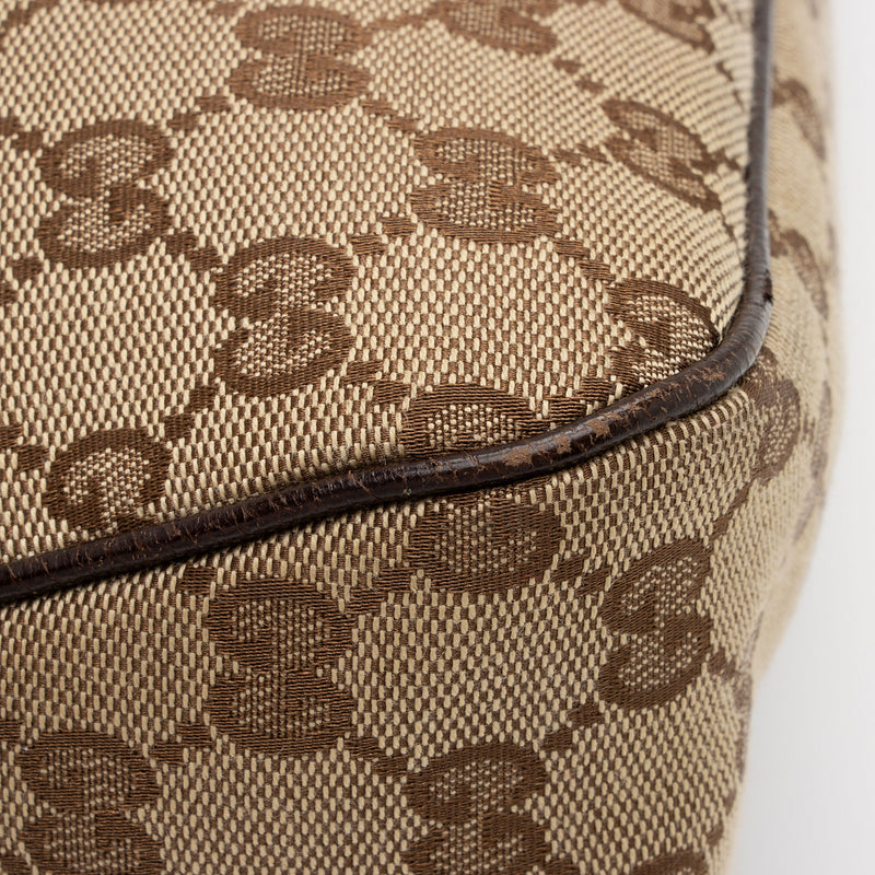 Gucci GG Canvas Eclipse Medium Shoulder Bag (SHF-YMoOGb)