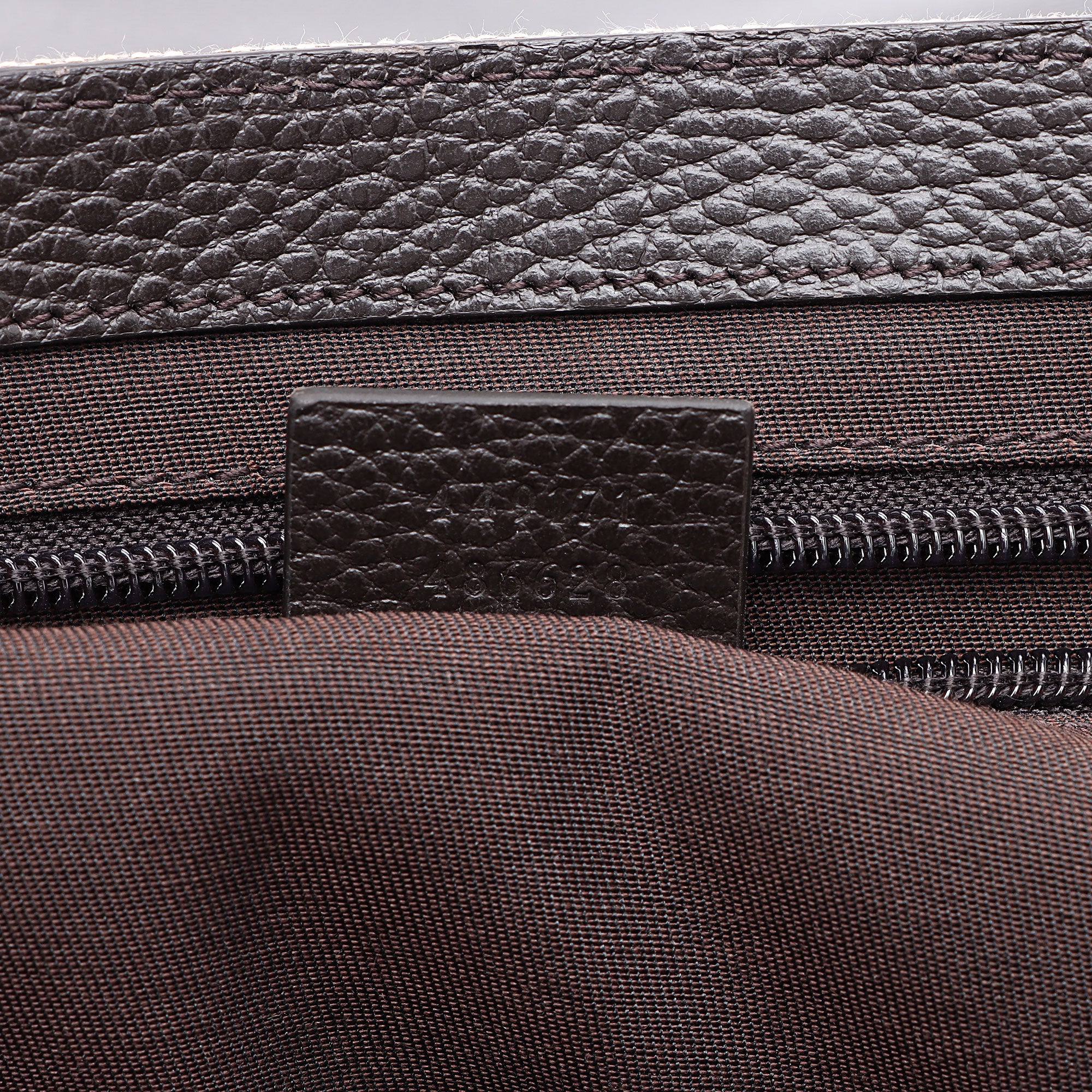 Gucci GG Canvas Flap Messenger Bag (SHF-1QqxVk)