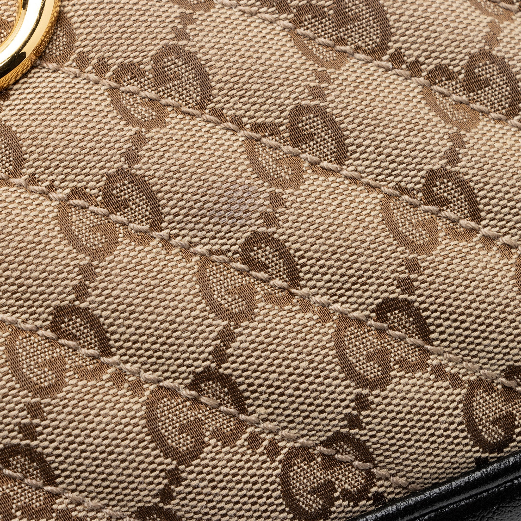 Gucci GG Canvas GG Marmont Small Shoulder Bag (SHF-JQX8ke)