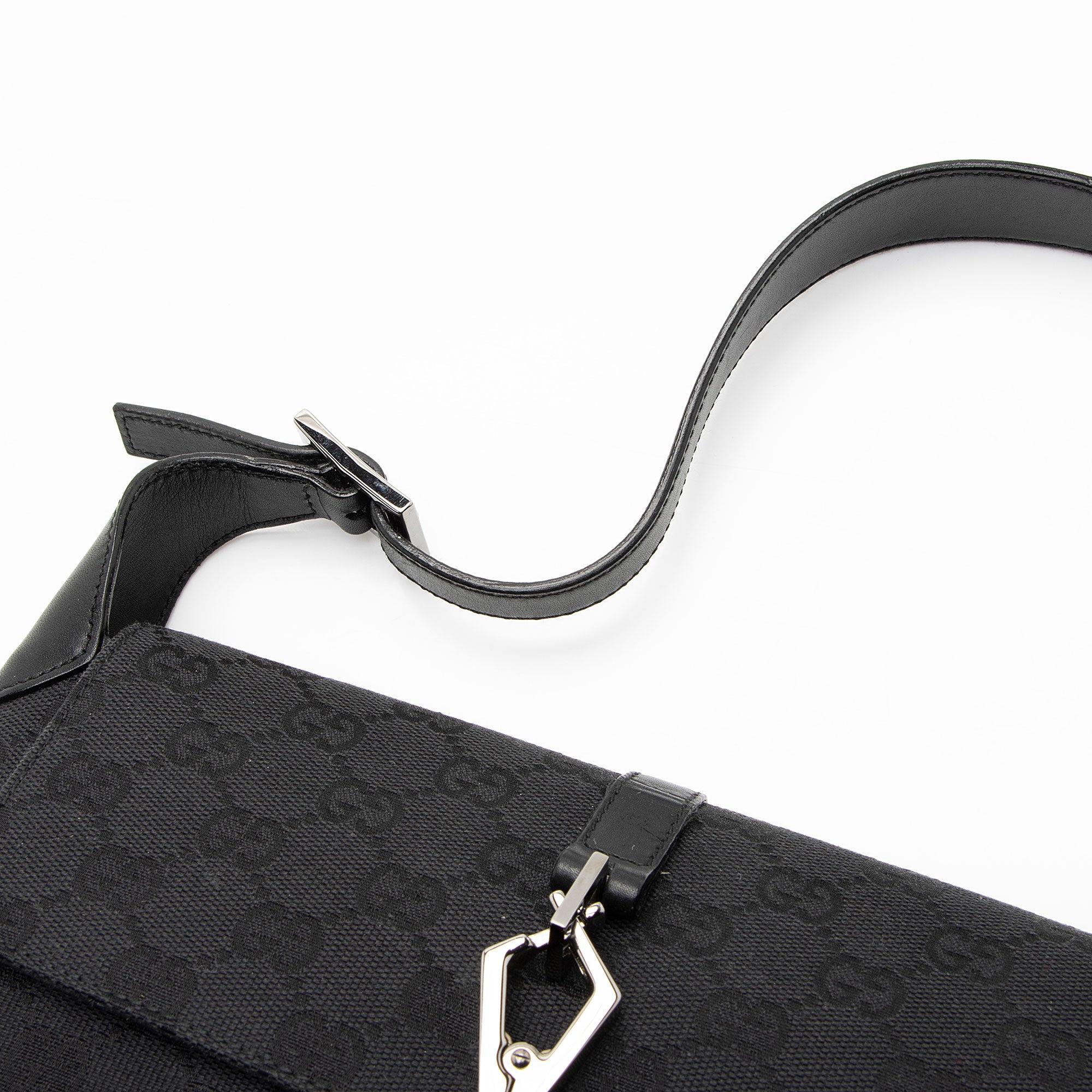 Gucci GG Canvas Jackie Small Shoulder Bag (SHF-e6LKFX)