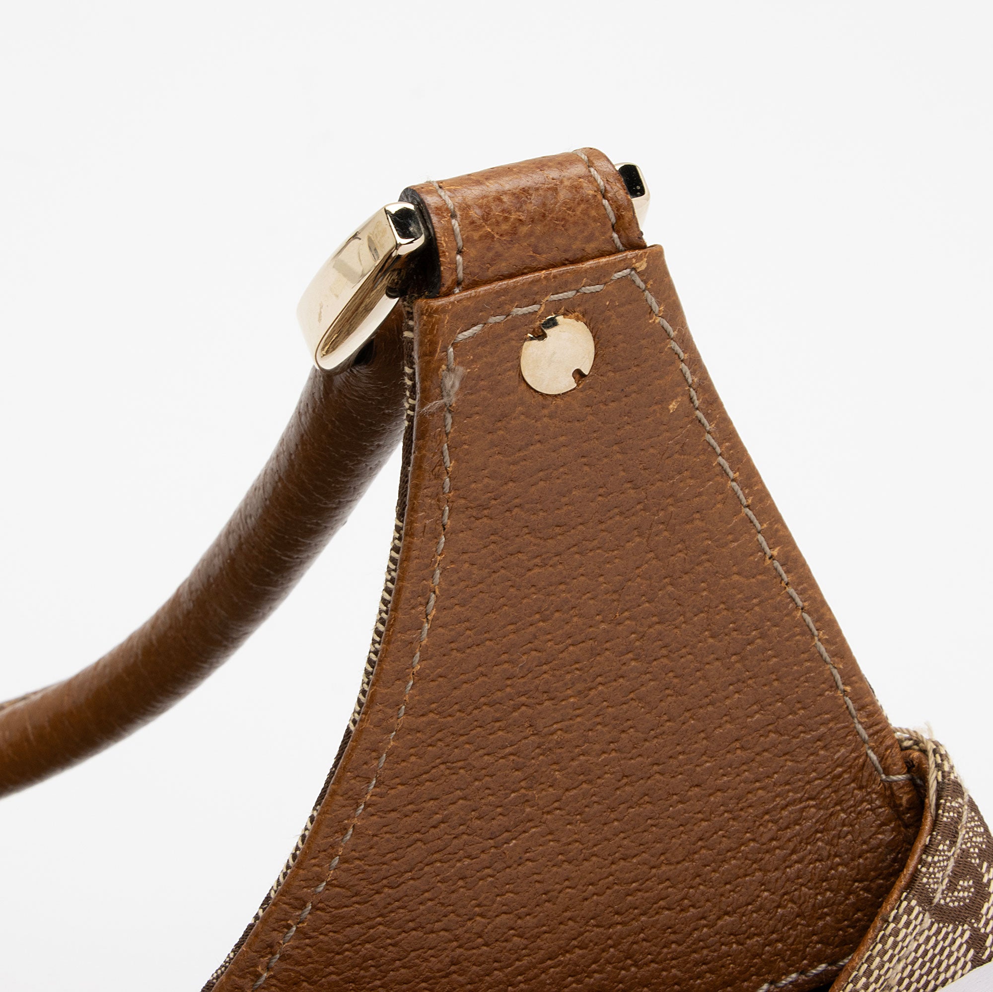 Gucci GG Canvas Nailhead Bardot Shoulder Bag (SHF-cXQEhI)