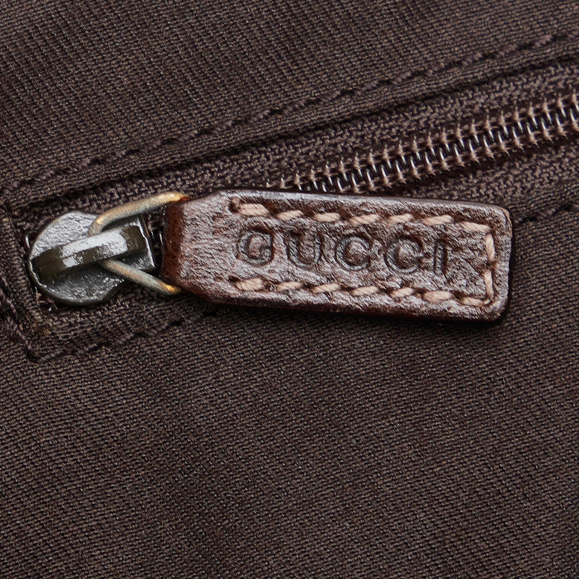 Gucci GG Canvas Pelham Shoulder Bag (SHG-ZEcu1Y)