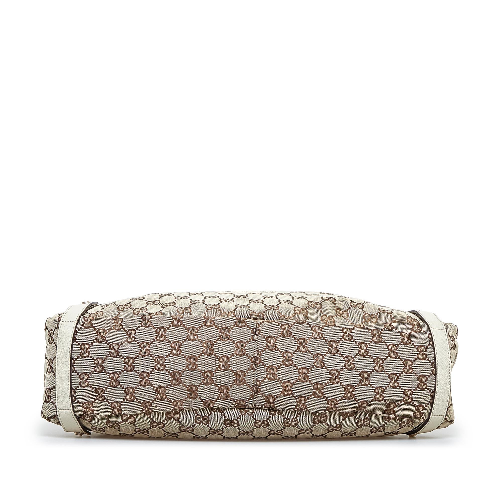 Gucci GG Canvas Pelham Shoulder Bag (SHG-Cm5oMZ)