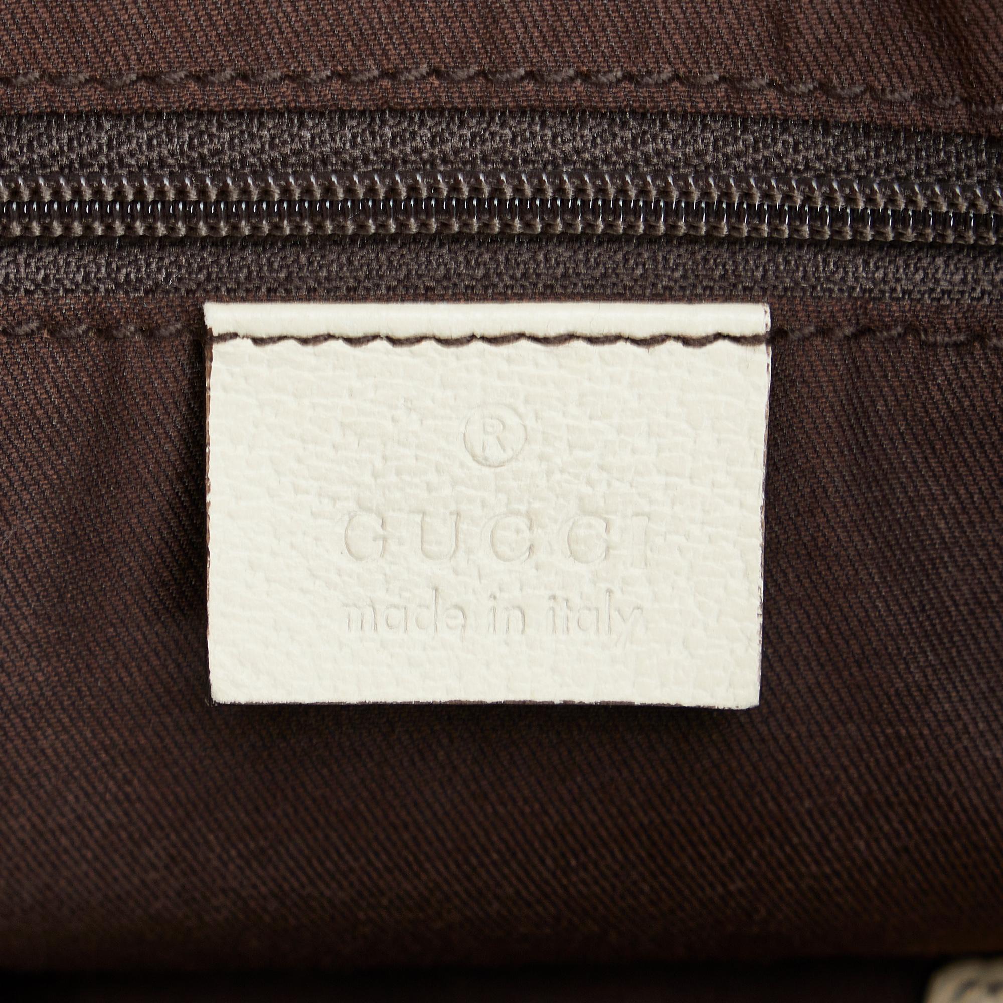 Gucci GG Canvas Pelham Shoulder Bag (SHG-Cm5oMZ)