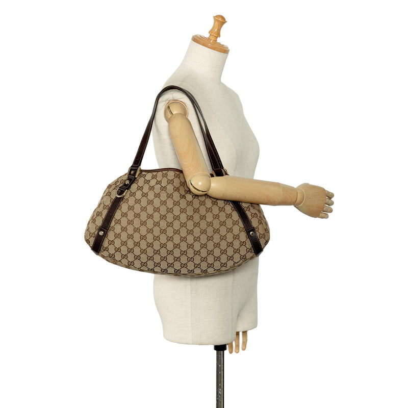 Gucci GG Canvas Pelham Shoulder Bag (SHG-QRUrdd)