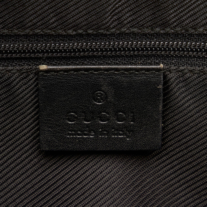 Gucci GG Canvas Shoulder Bag (SHG-TrqM8r)