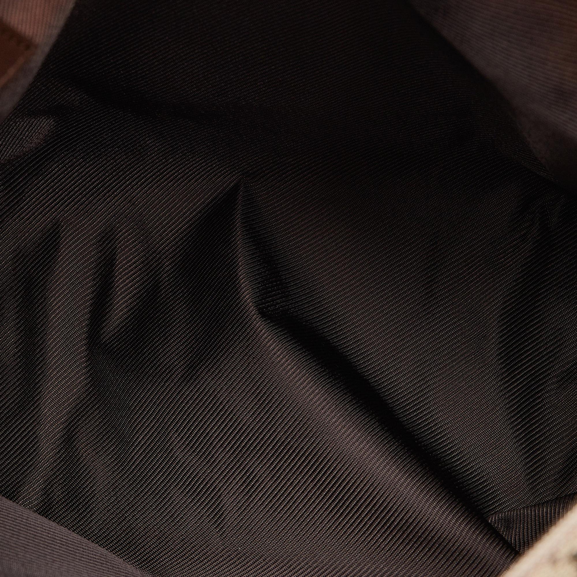 Gucci GG Canvas Shoulder Bag (SHG-bQW4b1)