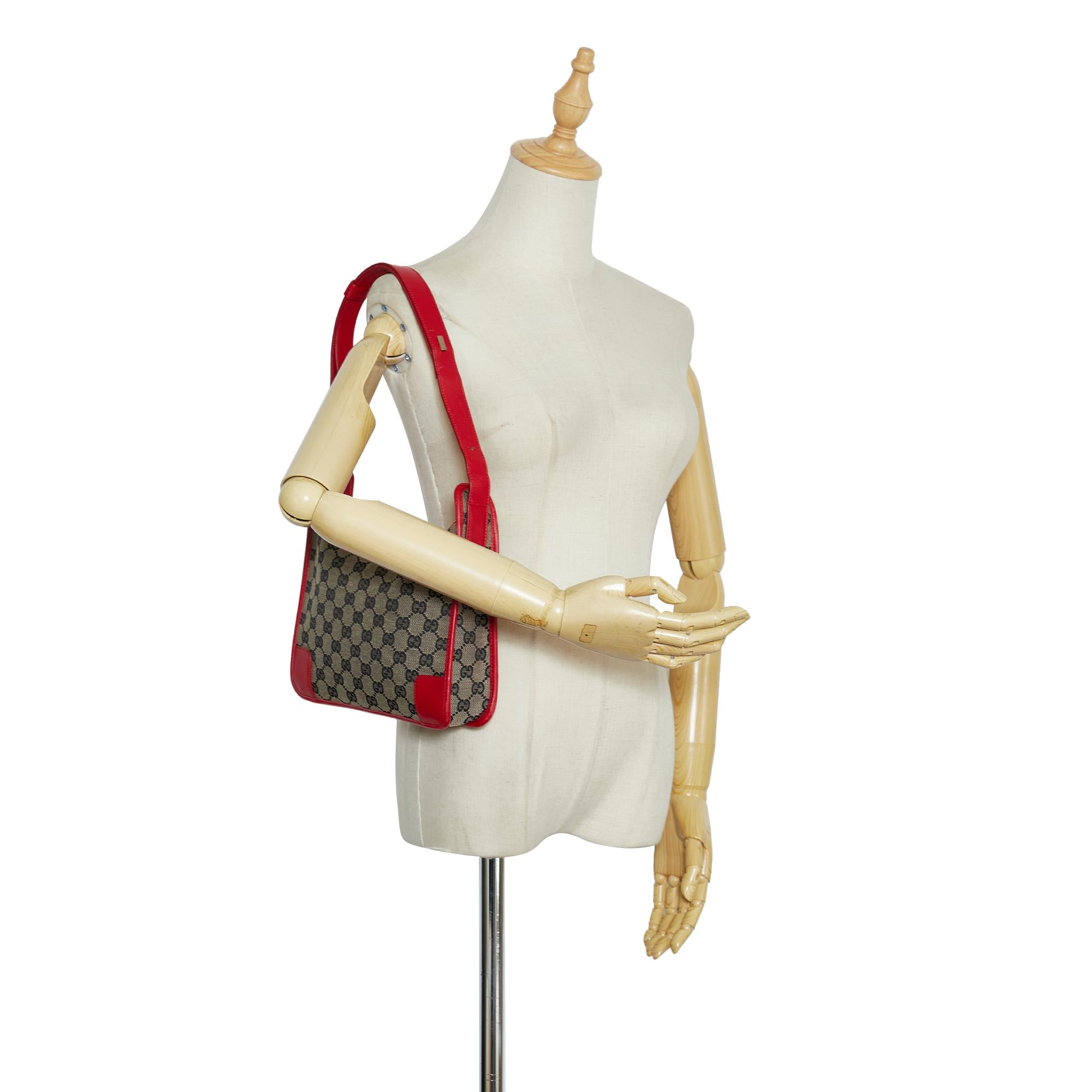 Gucci GG Canvas Shoulder Bag (SHG-FZTgAi)