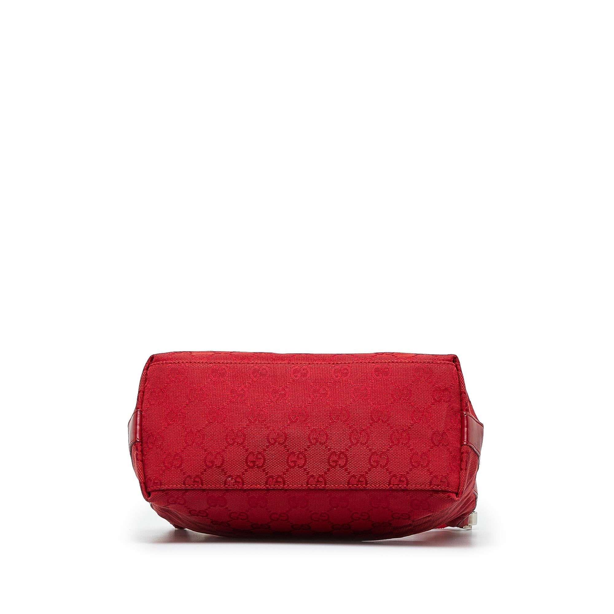 Gucci GG Canvas Shoulder Bag (SHG-iYUCRU)