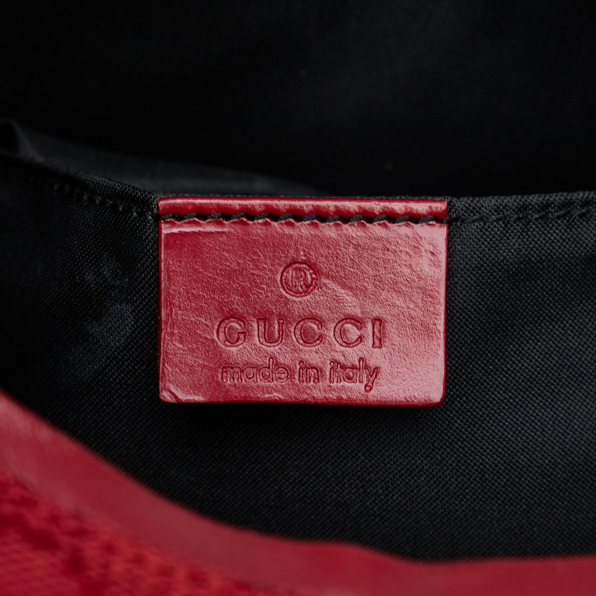 Gucci GG Canvas Shoulder Bag (SHG-iYUCRU)