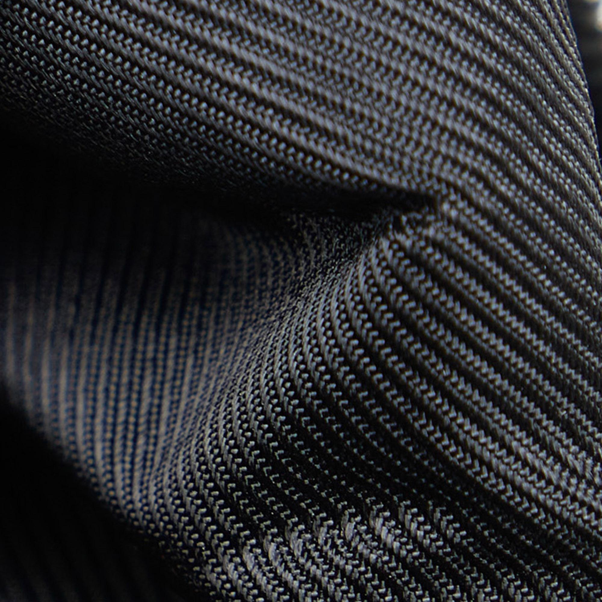 Gucci GG Canvas Shoulder Bag (SHG-GR671O)