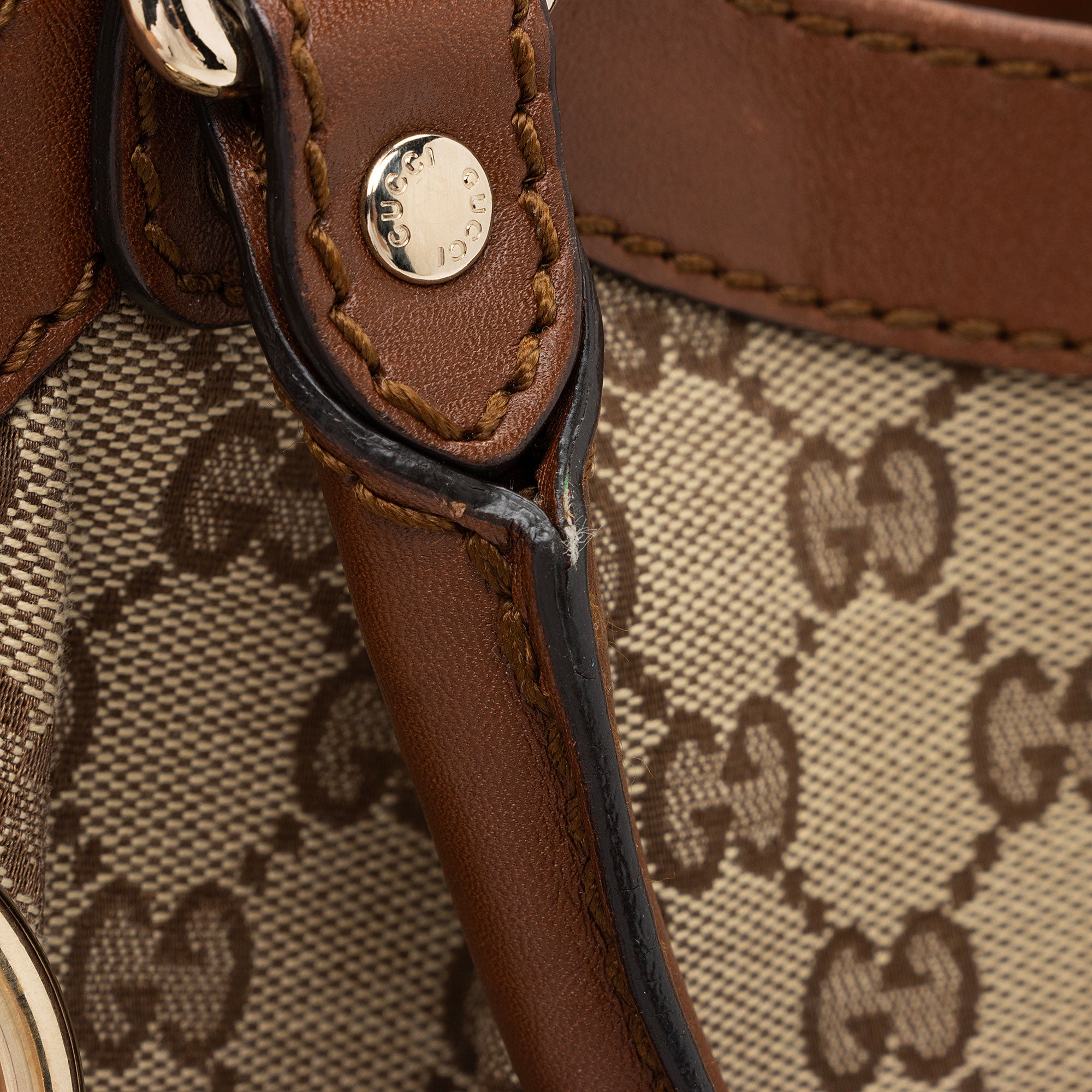 Gucci GG Canvas Sukey Medium Tote (SHF-PAQjHW)