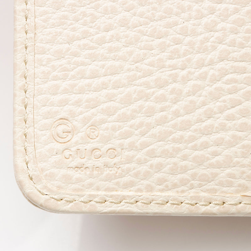 Gucci GG Canvas Zip Around Compact Wallet (SHF-p3f4tY)
