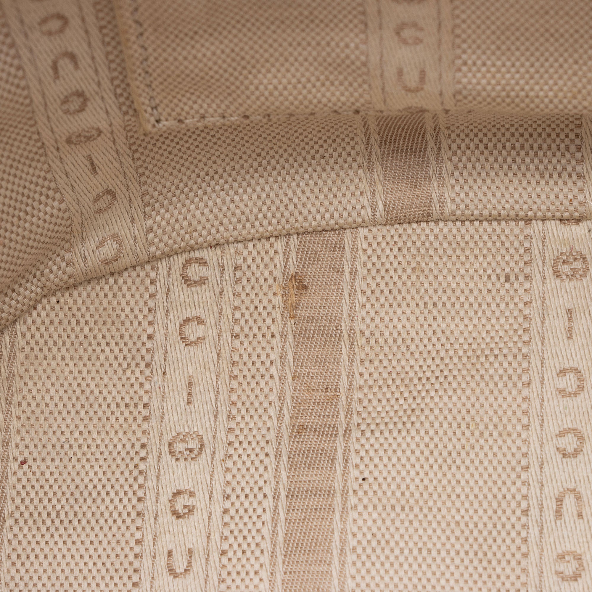 Gucci GG Debossed Leather Studded Bright Bucket Bag