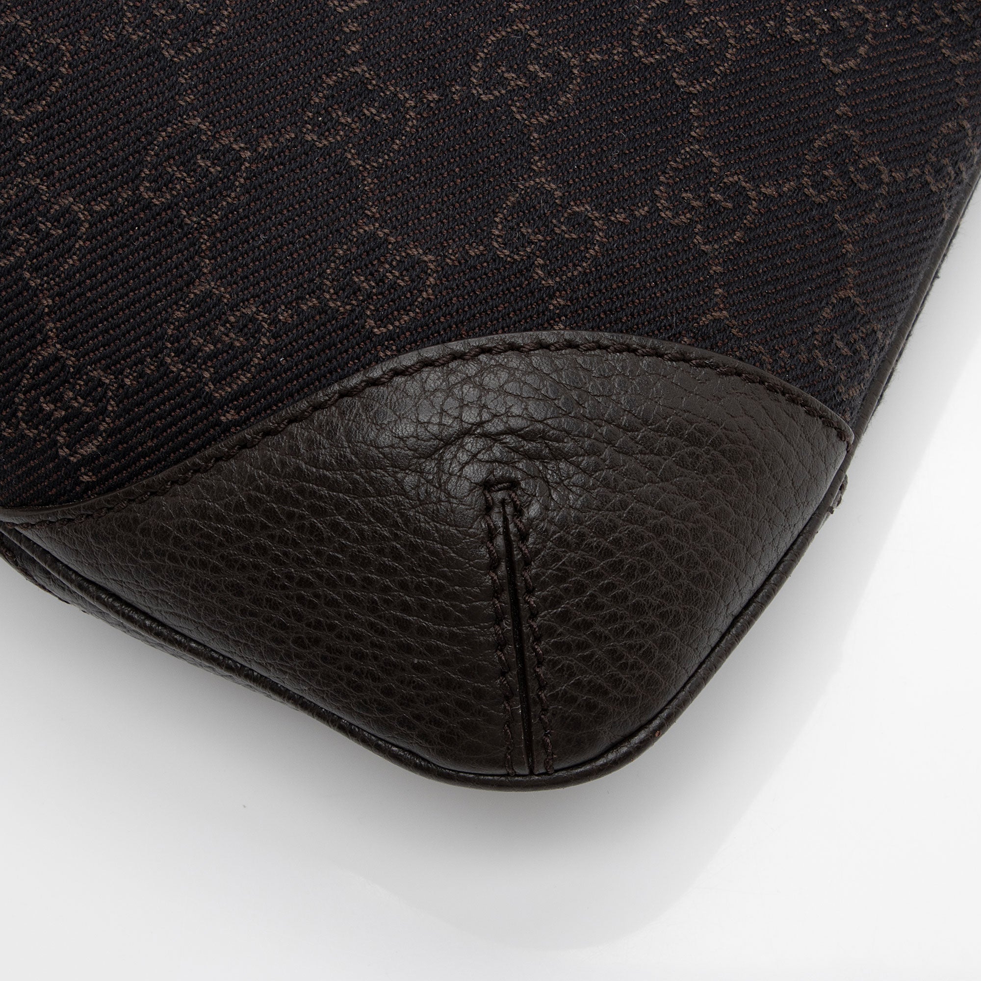 Gucci GG Denim Shoulder Bag (SHF-mP1GGZ)