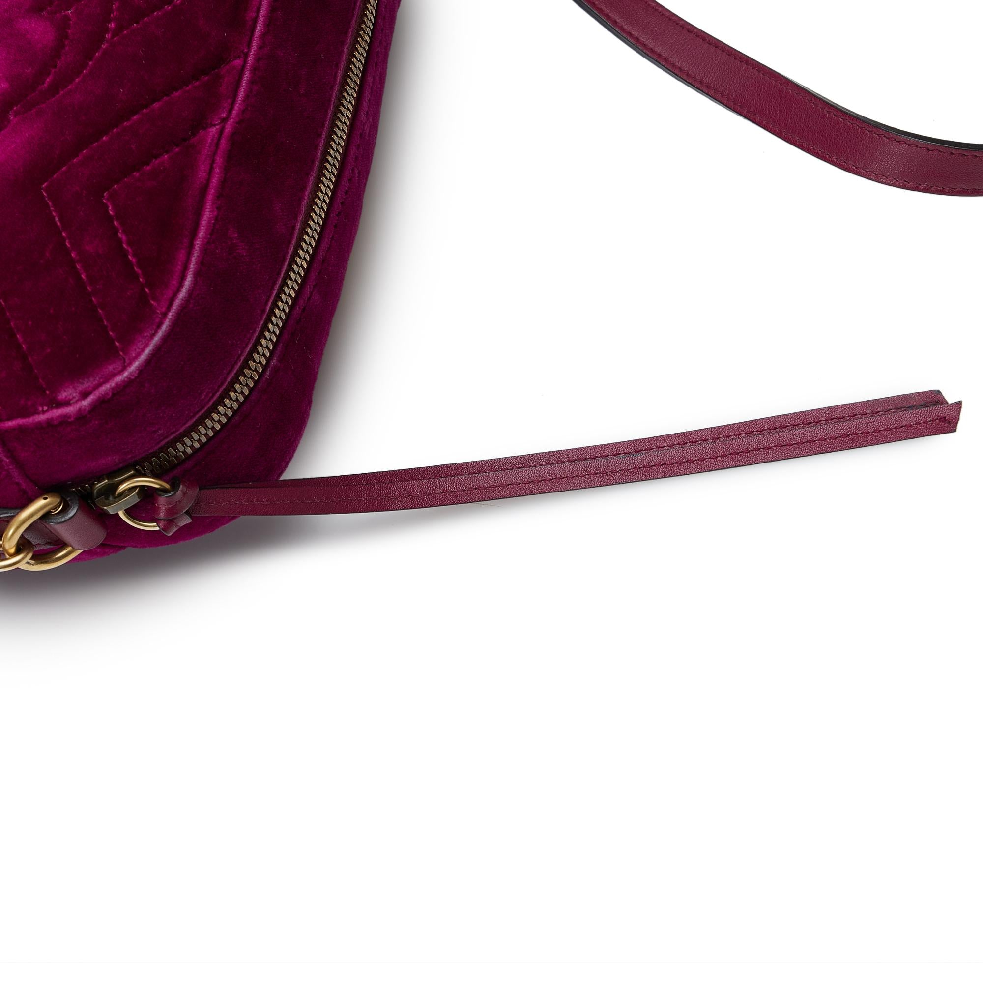 Gucci GG Marmont Matelasse Crossbody Bag (SHG-hXEDHB)