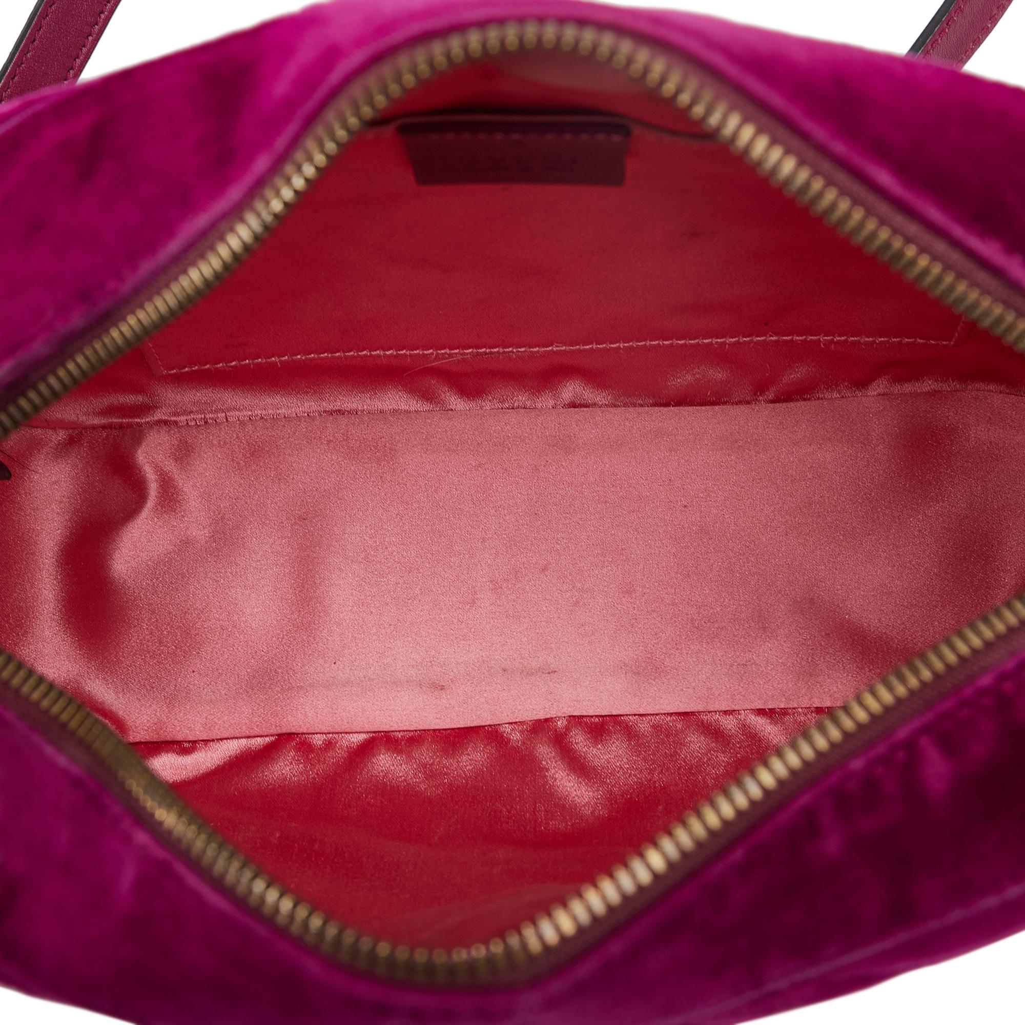 Gucci GG Marmont Matelasse Crossbody Bag (SHG-hXEDHB)