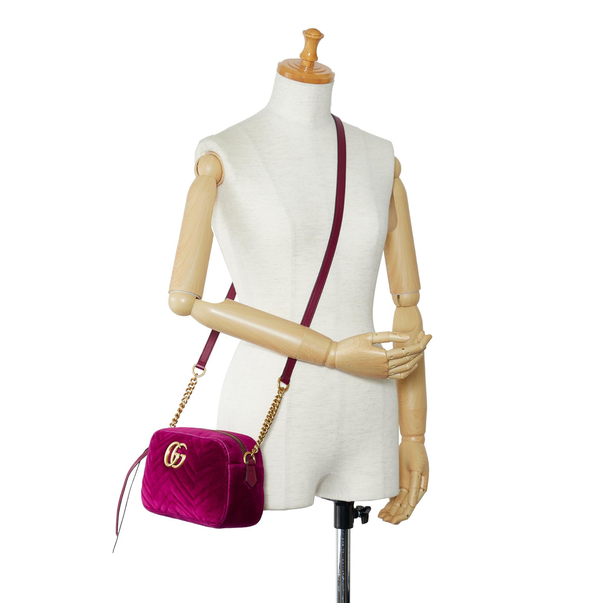 Gucci GG Marmont Matelasse Crossbody Bag (SHG-hXEDHB)