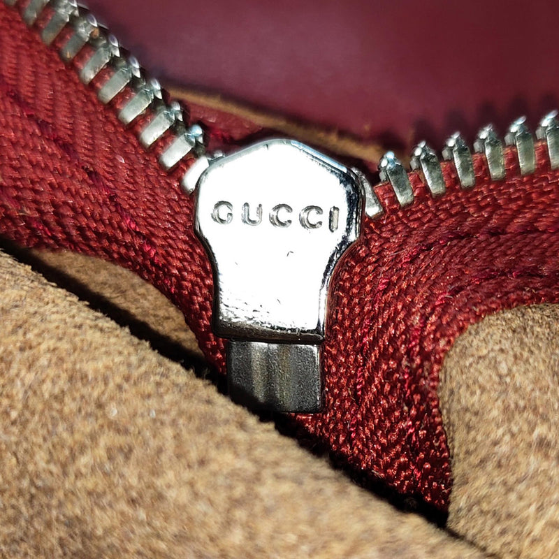 Gucci GG Marmont Messenger Bag (SHG-KLw8jd)