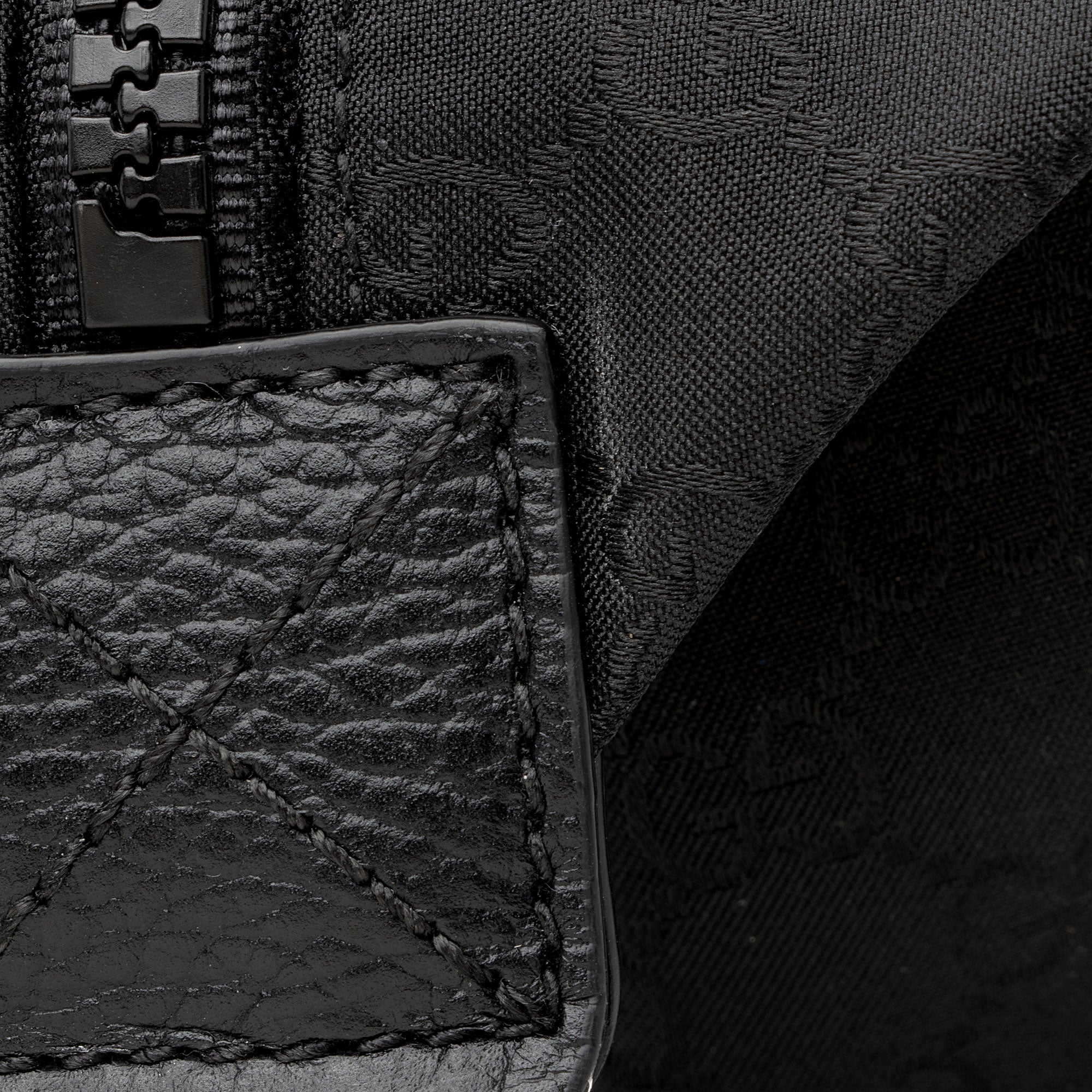 Gucci GG Nylon Travel Duffle Bag (SHF-EZRm68)