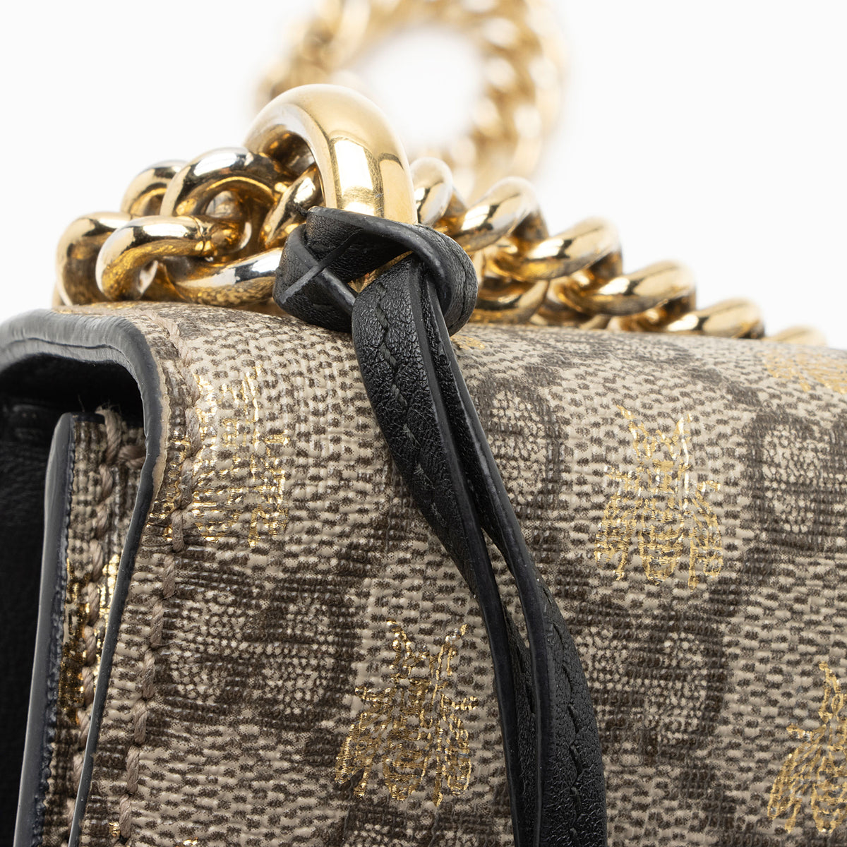 Gucci GG Supreme Bee Padlock Small Shoulder Bag (SHF-JaFqOf)