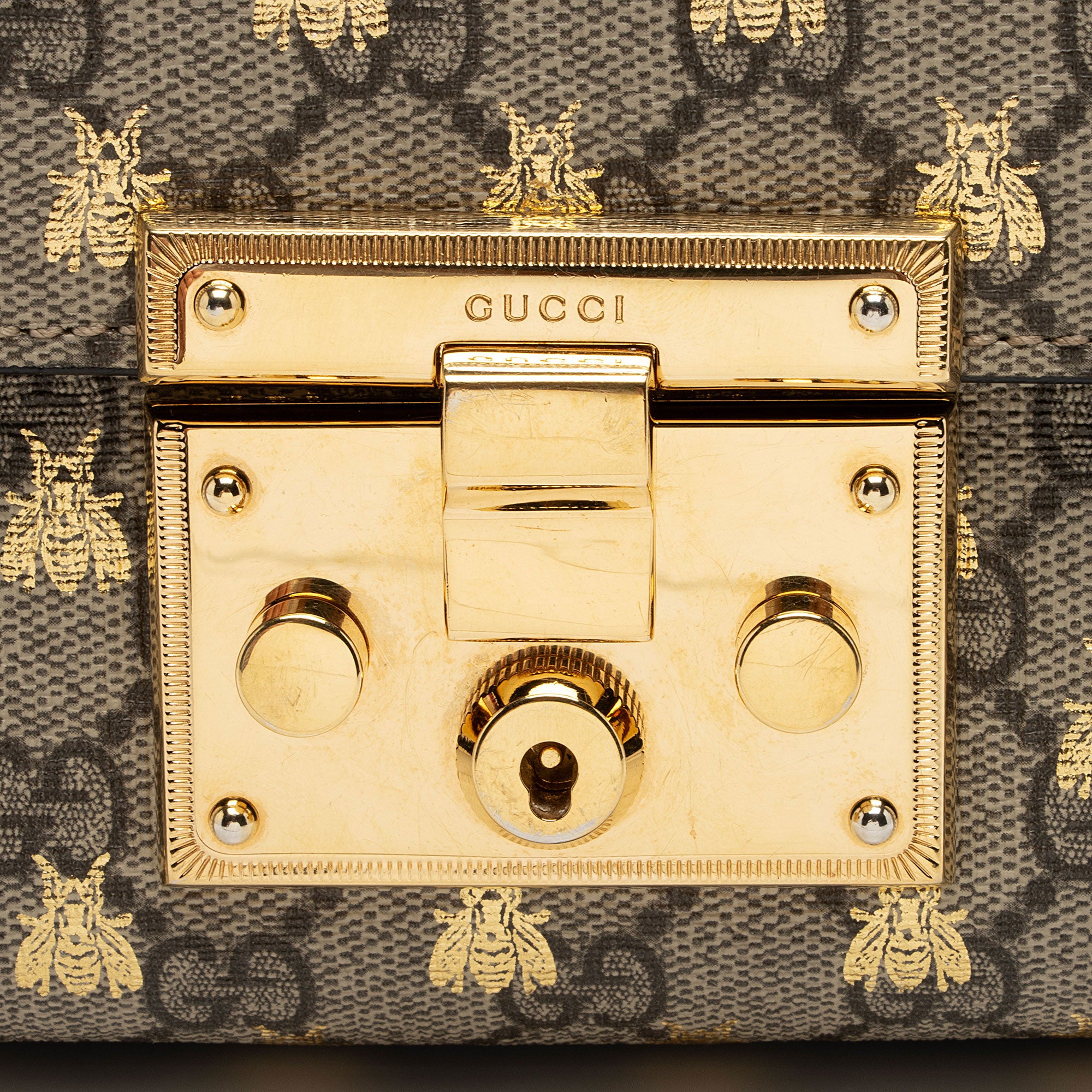 Gucci GG Supreme Bee Padlock Small Shoulder Bag (SHF-3QPOYF)