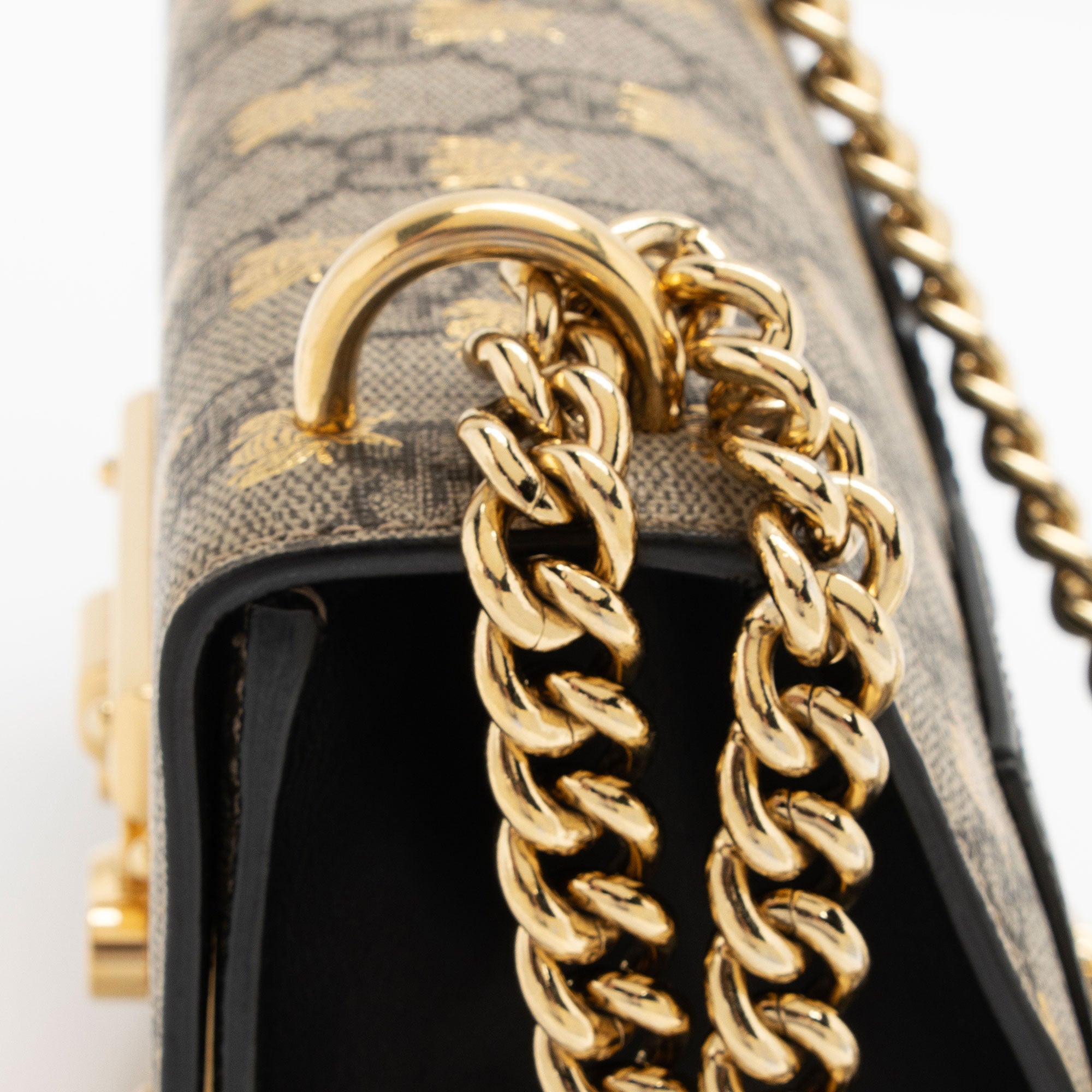 Gucci GG Supreme Bee Padlock Small Shoulder Bag (SHF-3QPOYF)