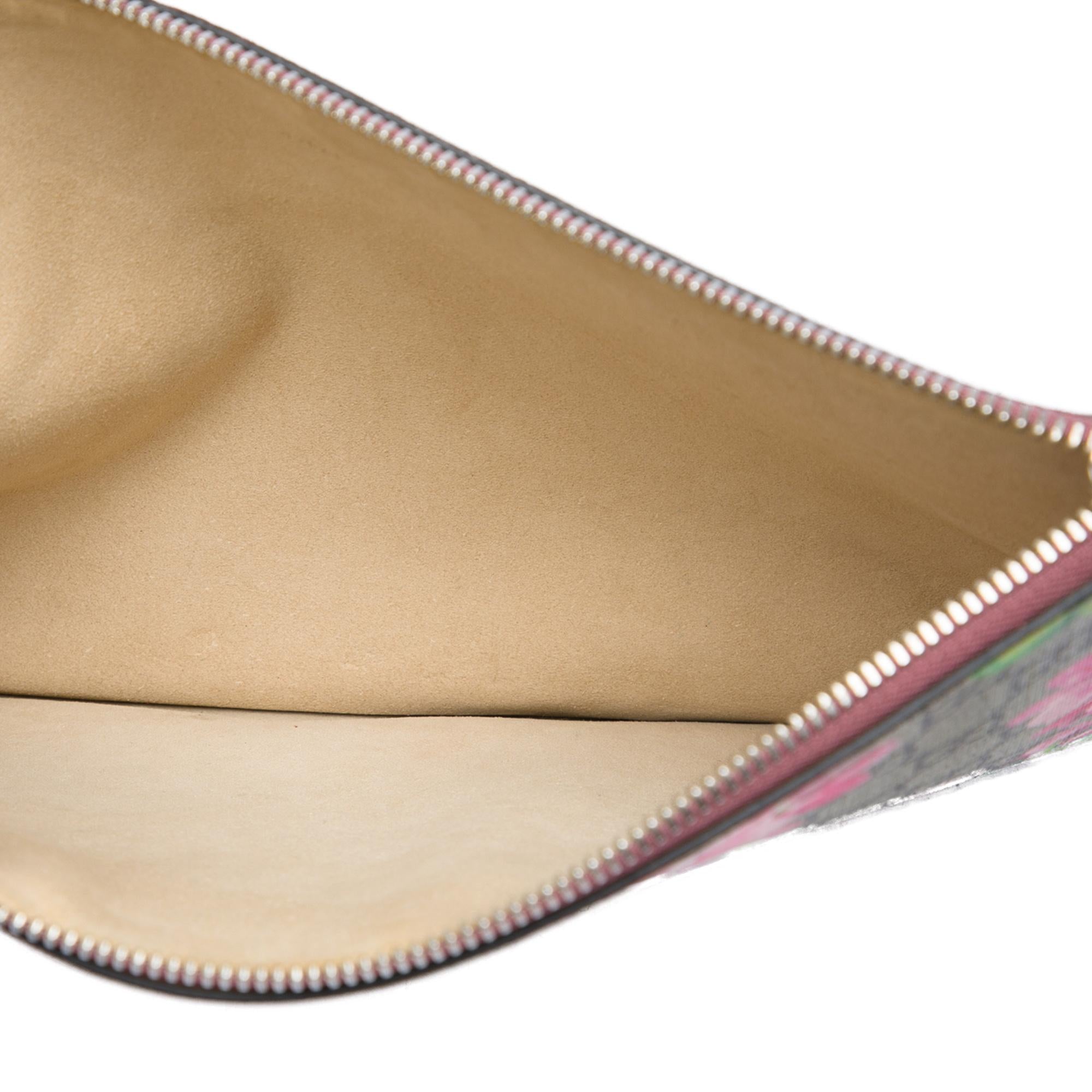 Gucci GG Supreme Blooms Clutch