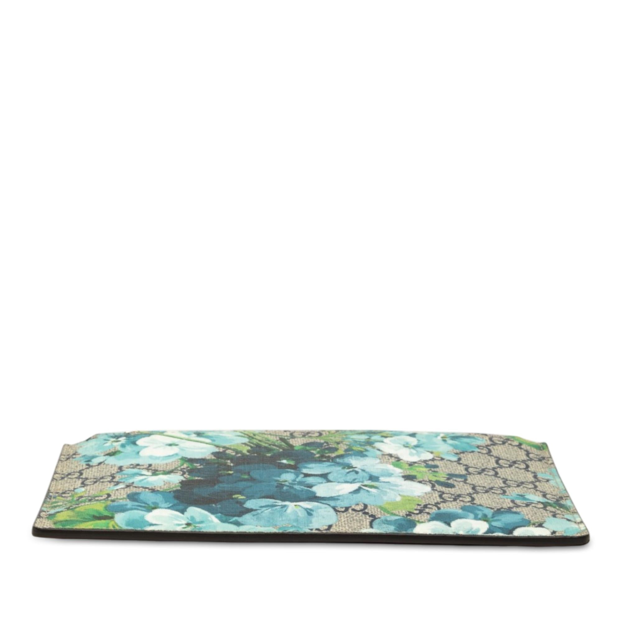 Gucci GG Supreme Blooms Clutch