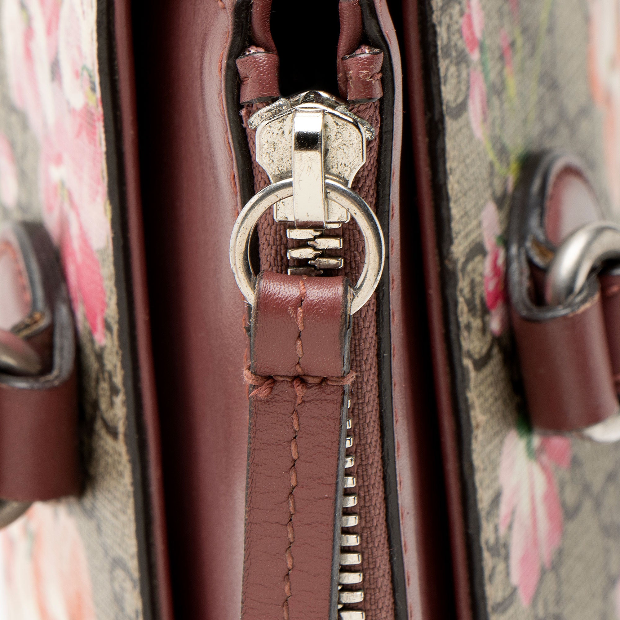 Gucci GG Supreme Blooms Mini Zip Tote