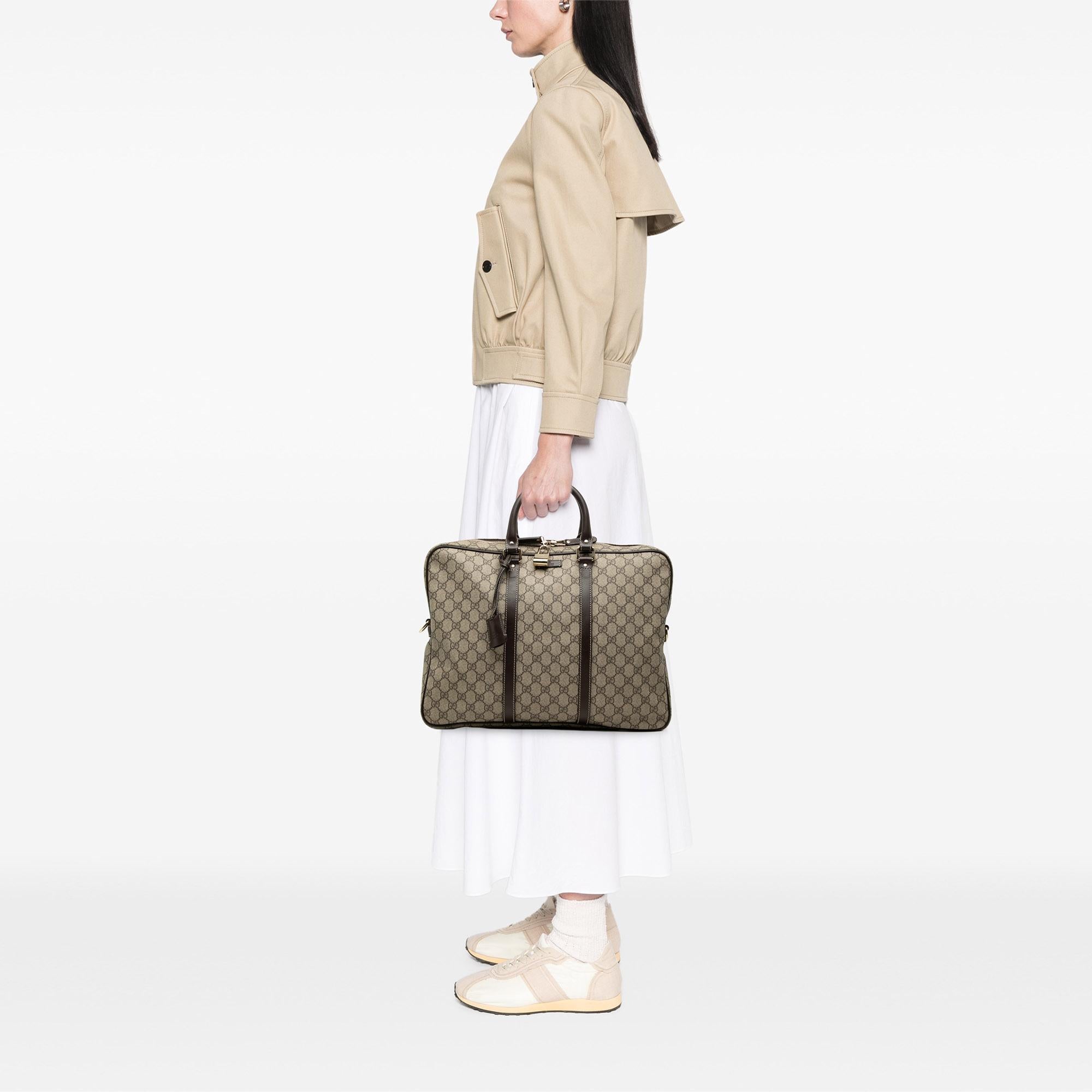 Gucci GG Supreme Business Bag