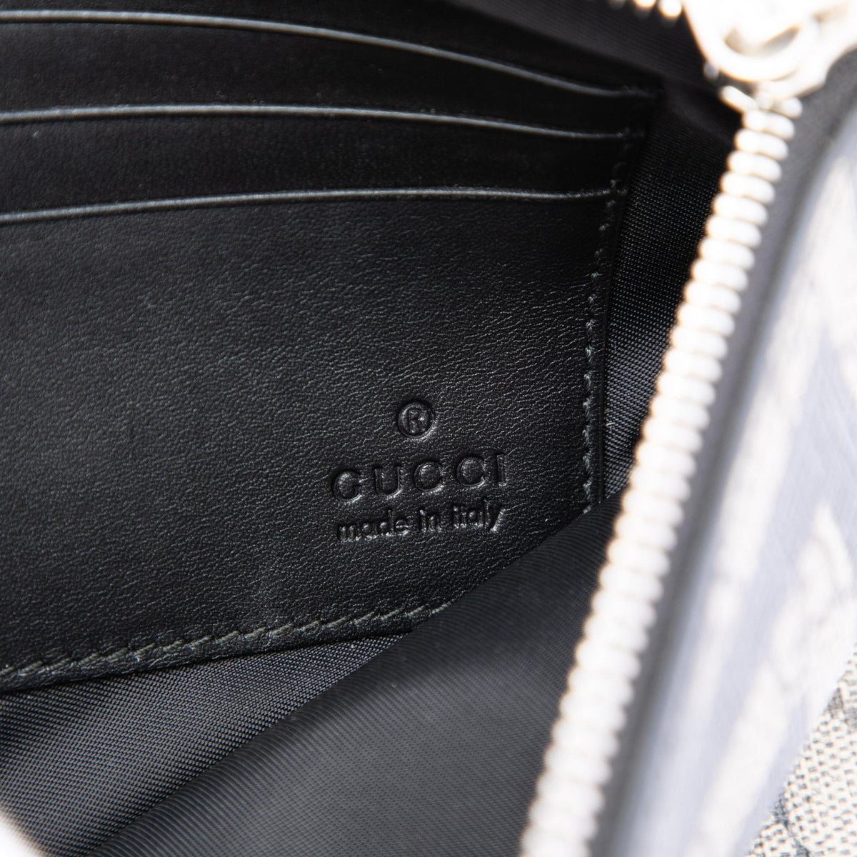 Gucci GG Supreme Caleido Clutch