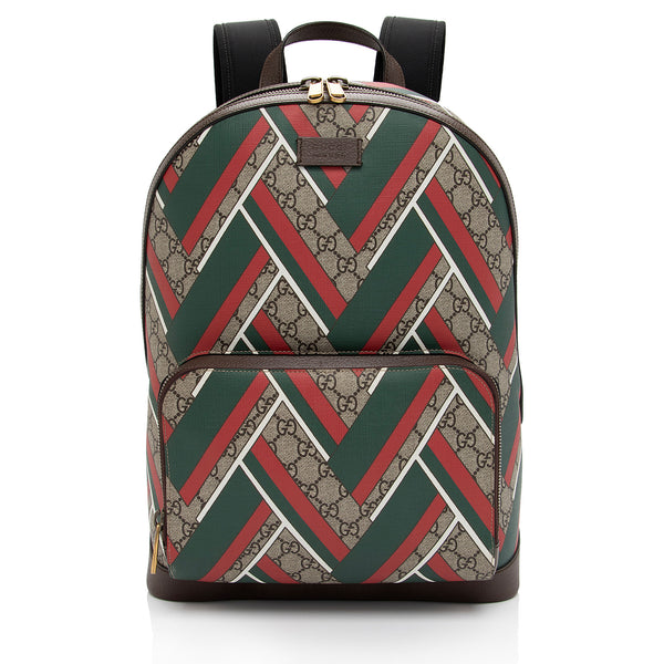Gucci GG Supreme Chevron Medium Day Backpack (SHF-NG4dLJ)