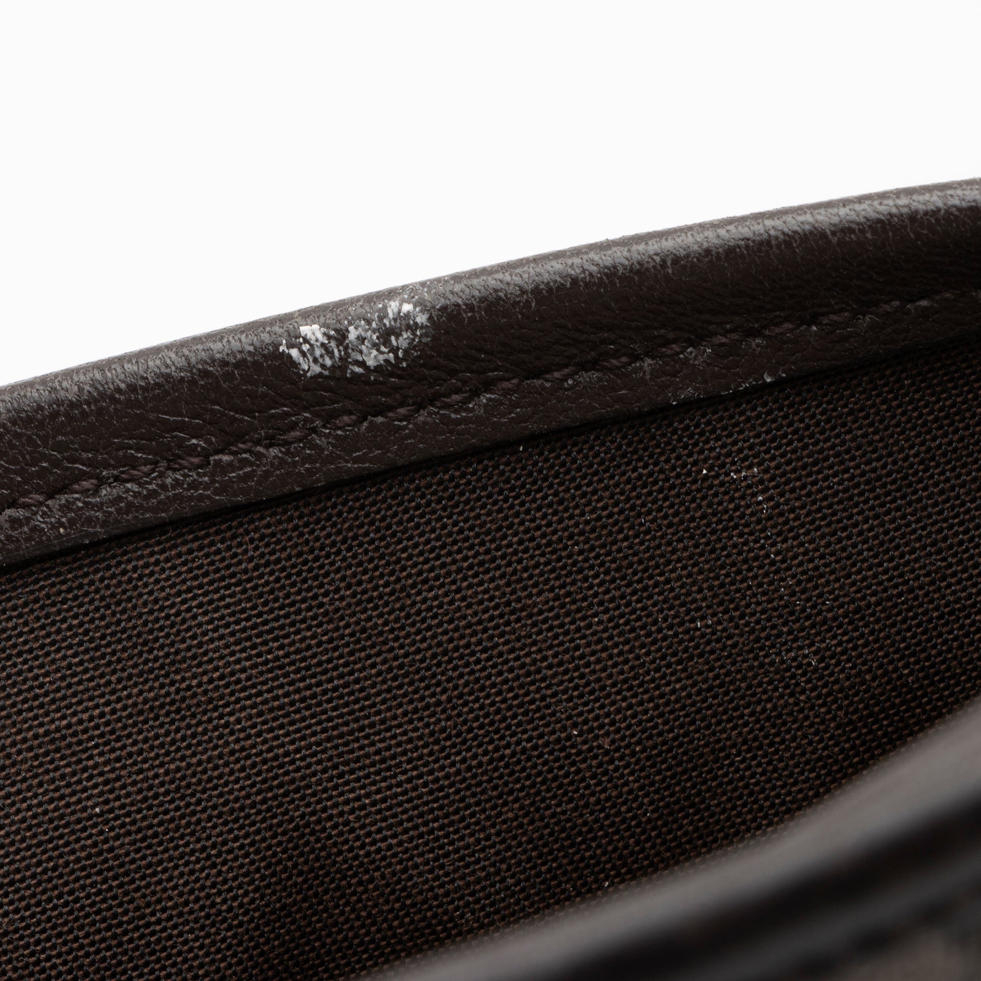 Gucci GG Supreme Classic Flat Medium Messenger Bag (SHF-z1jpvQ)