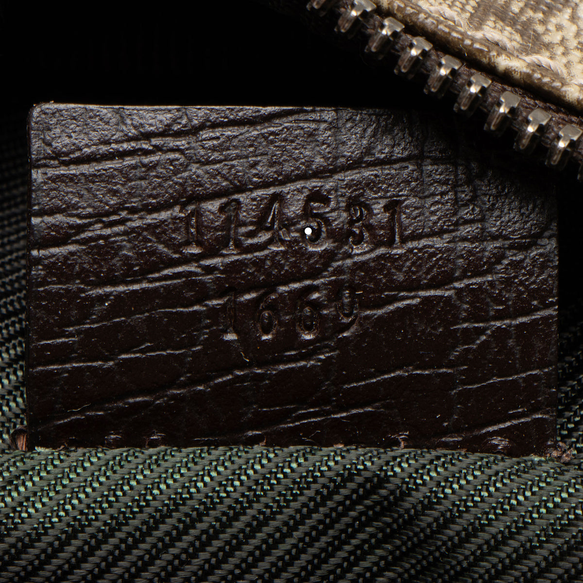 Gucci GG Supreme Classic Small Camera Bag