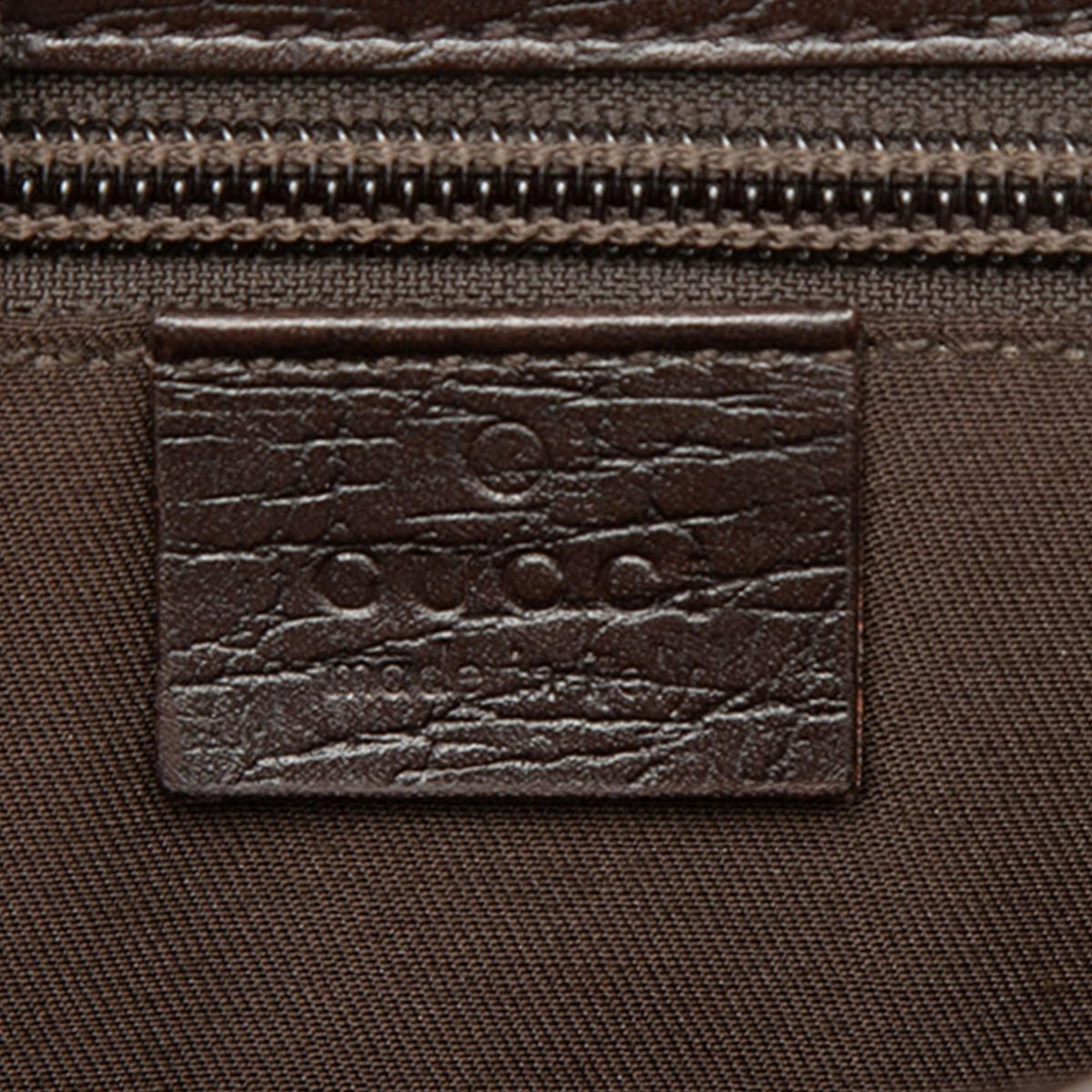 Gucci GG Supreme Clutch